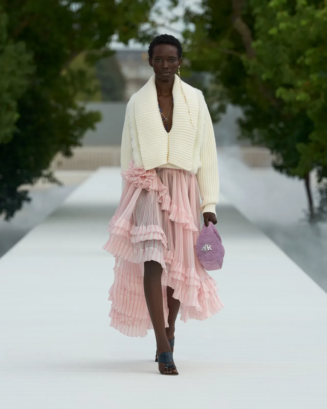 metal-dior-ss27-20.webp