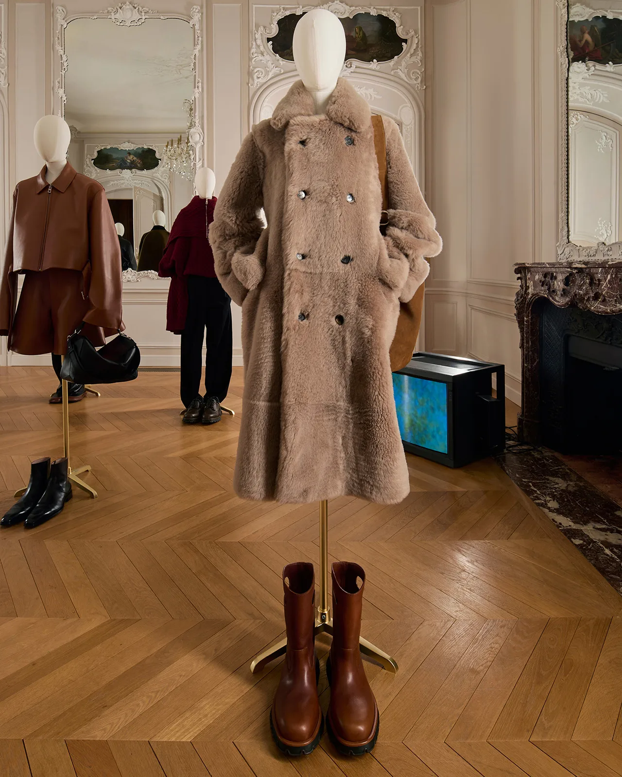 LOEWE_FW25_PRESENTATION_8