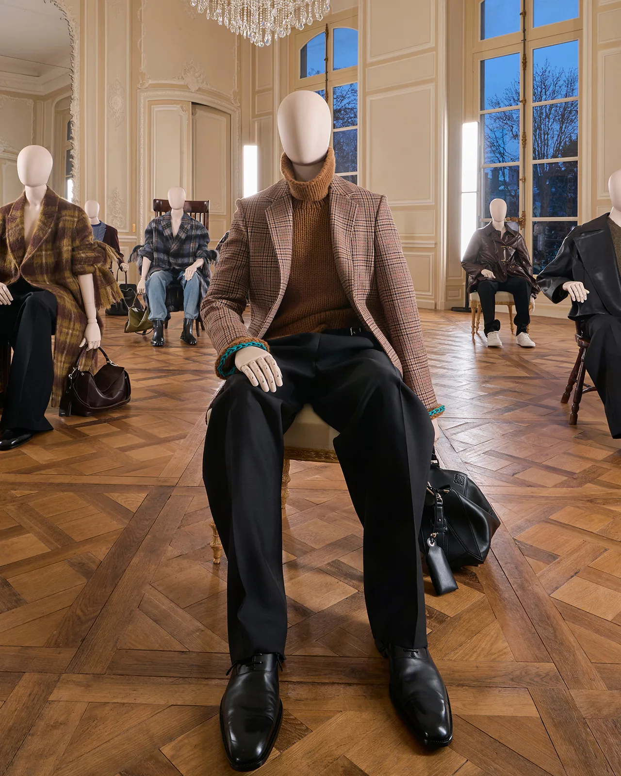 LOEWE_FW25_PRESENTATION_3