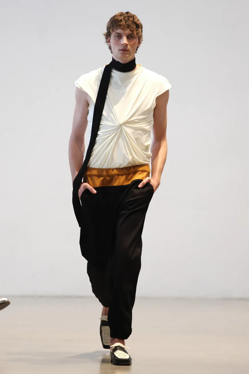 Andrej_Gronau_SS26_Look_01_Press_by_Boris_Marberg_for_BFW