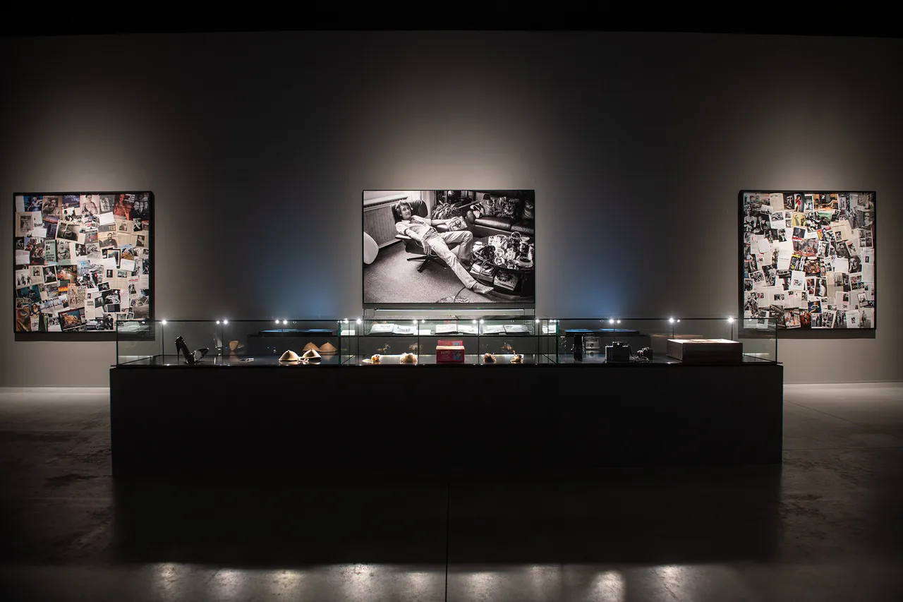 Helmut-Newton--4