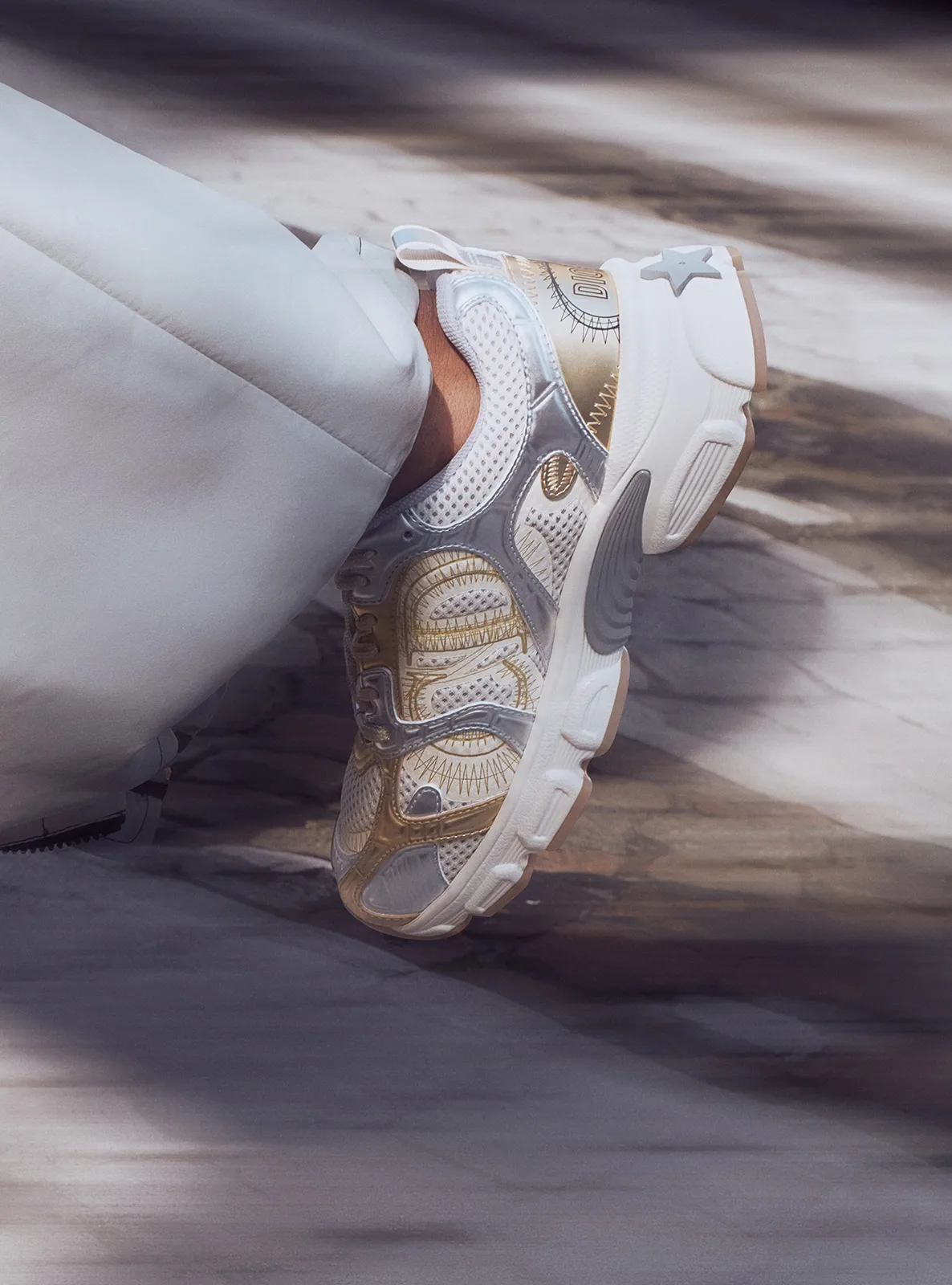 DIOR-CHRONO-SNEAKERS-EDITORIAL-©-Sarah-Blais-2