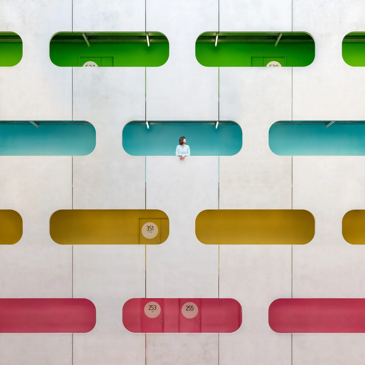 3 1500 Jpg Dr Cuerda Anniset Rainbow Wall Paris