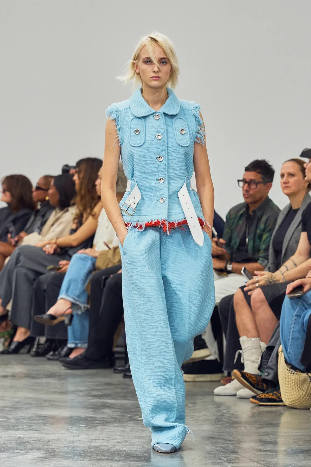 metal-courreges-25
