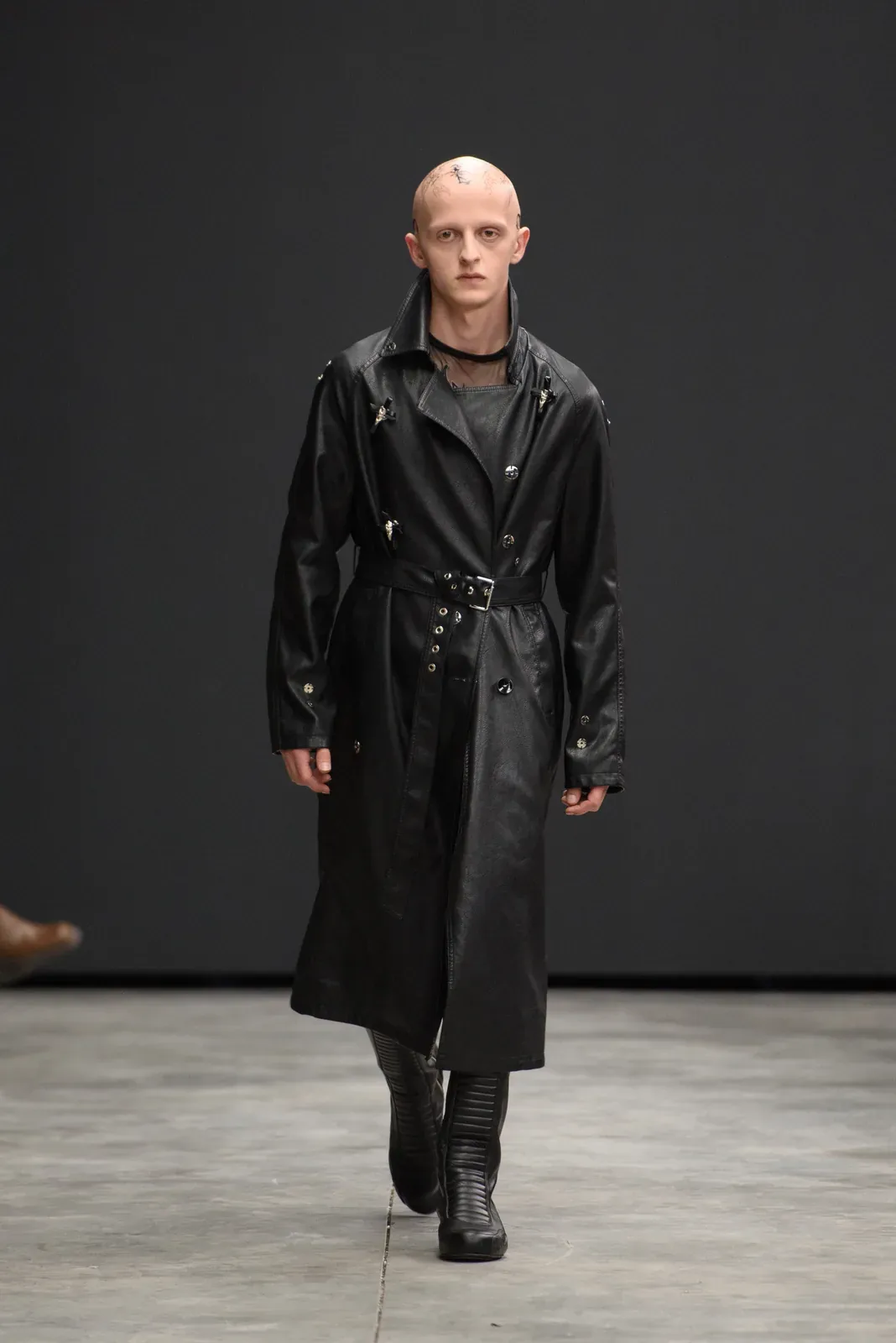 metal-mercedes-benz-fashion-week-tbilisi-03-syndrom-06