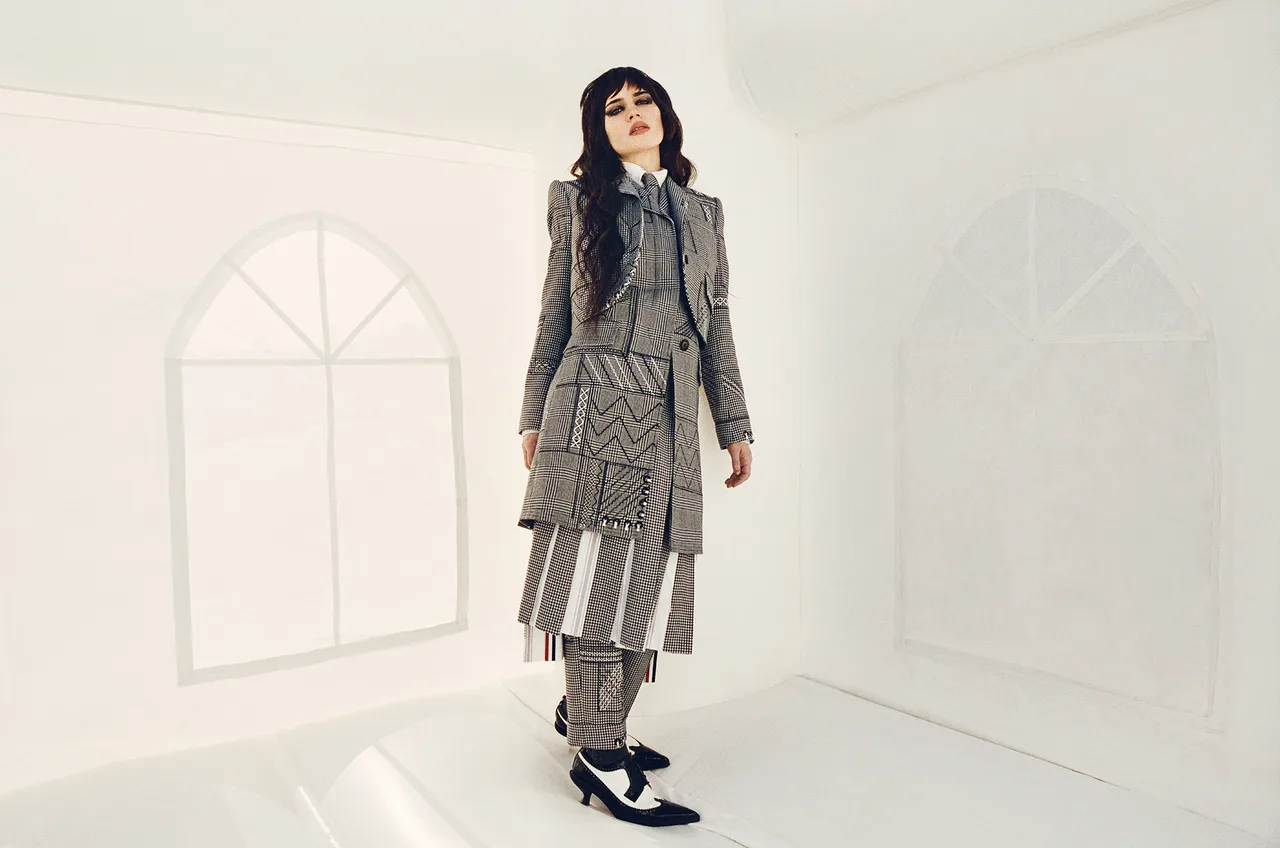 Sophie Thatcher Metalmagazine 6.jpg