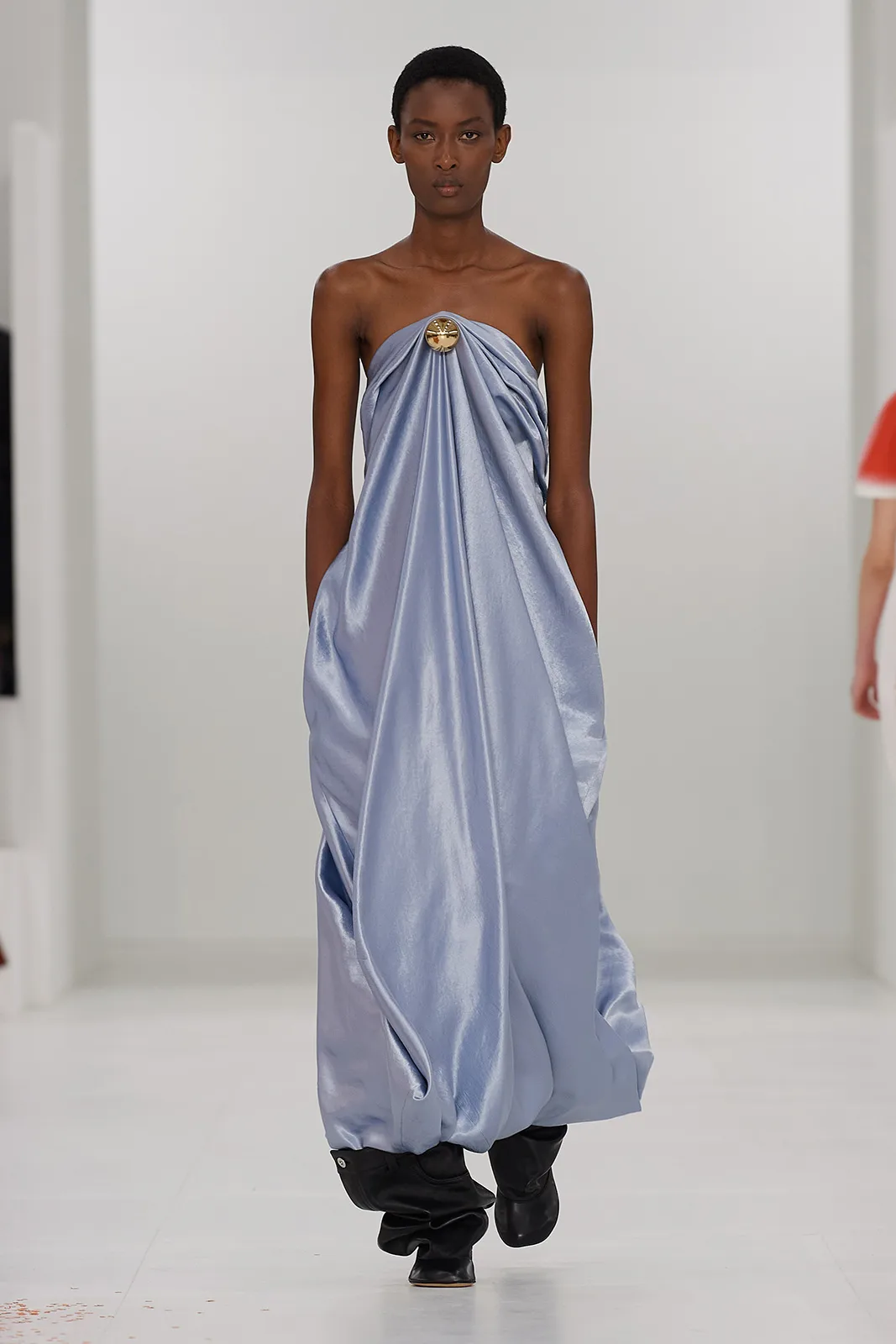 Loewe F W23 Ww Show Runway Look 19