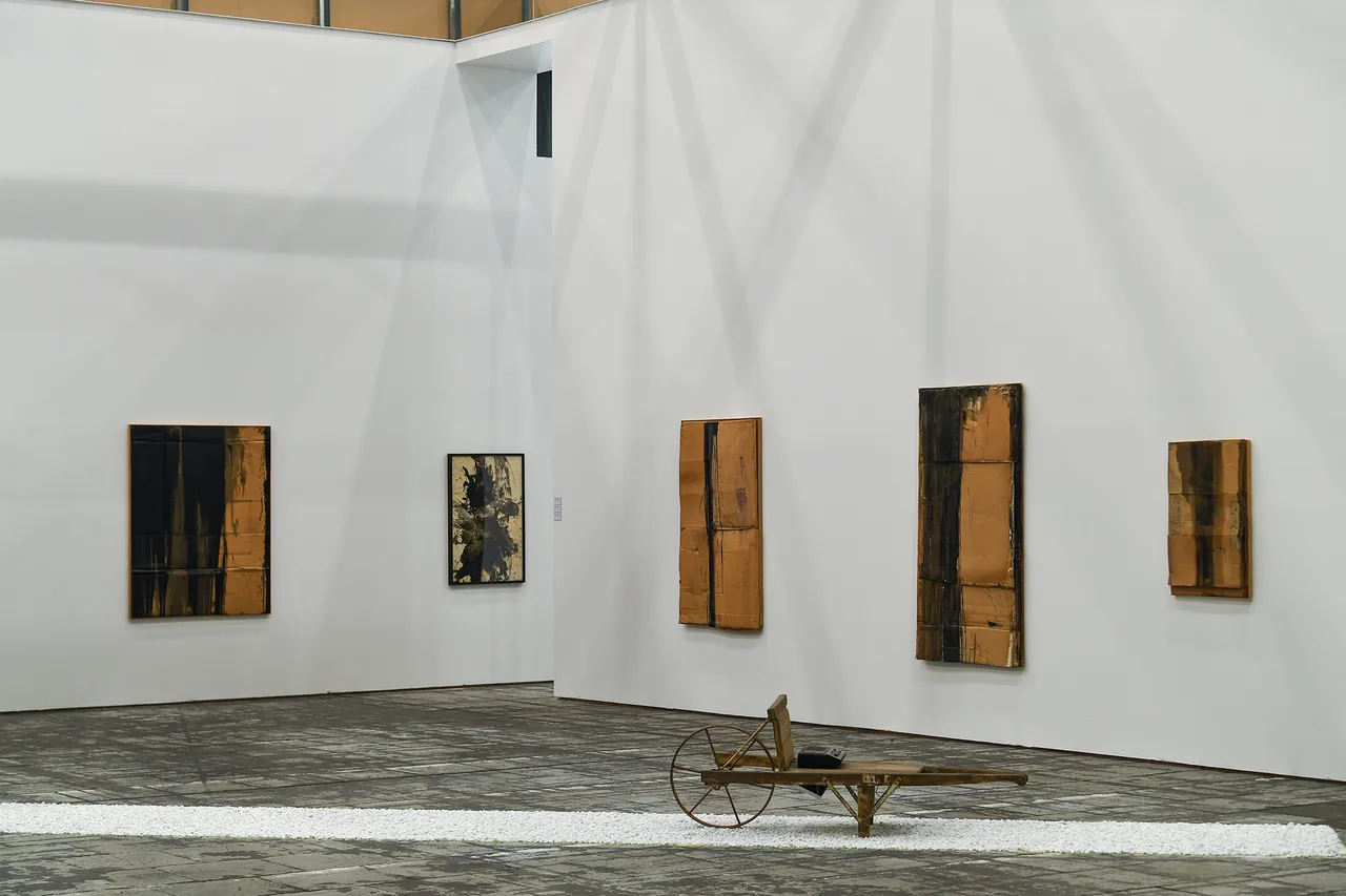 Bernar Venet Metalmagazine 9