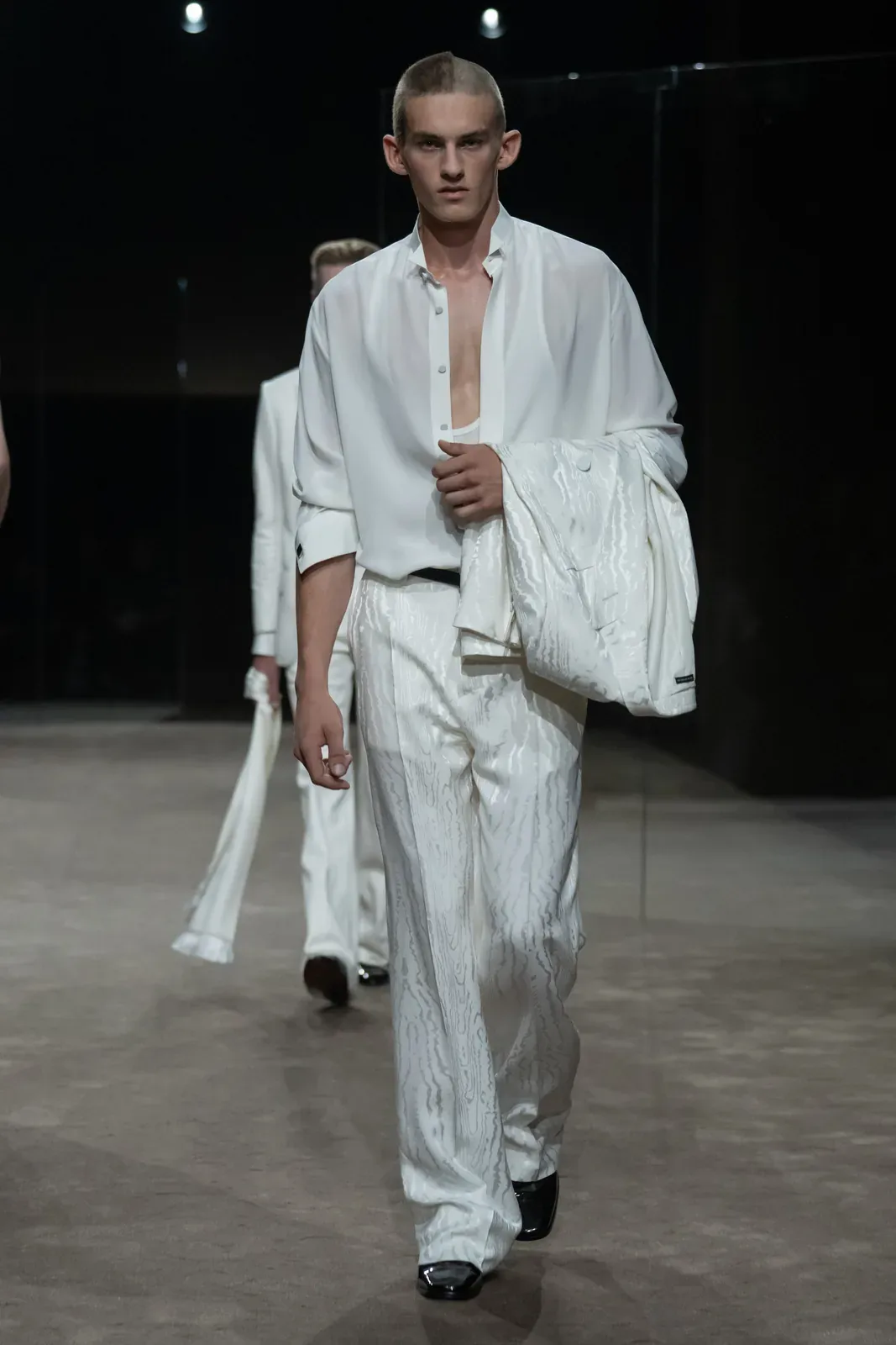 metal-tom-ford-ss27-36