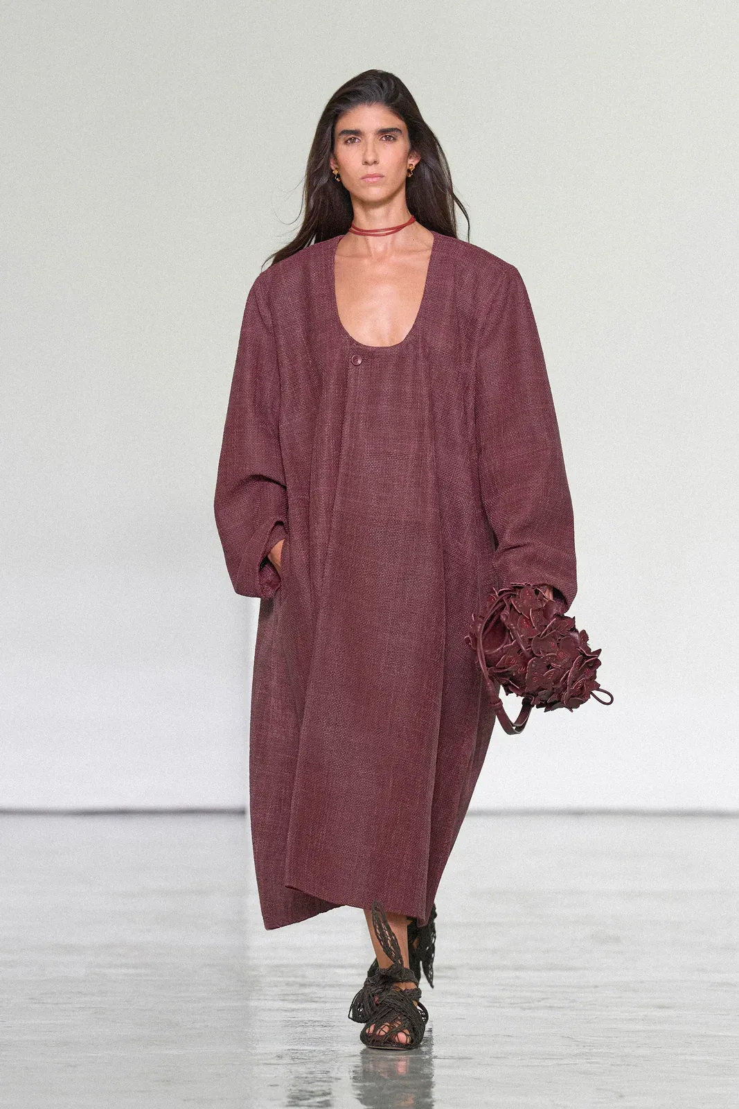 metal-bottega-veneta-ss-2027-21.webp