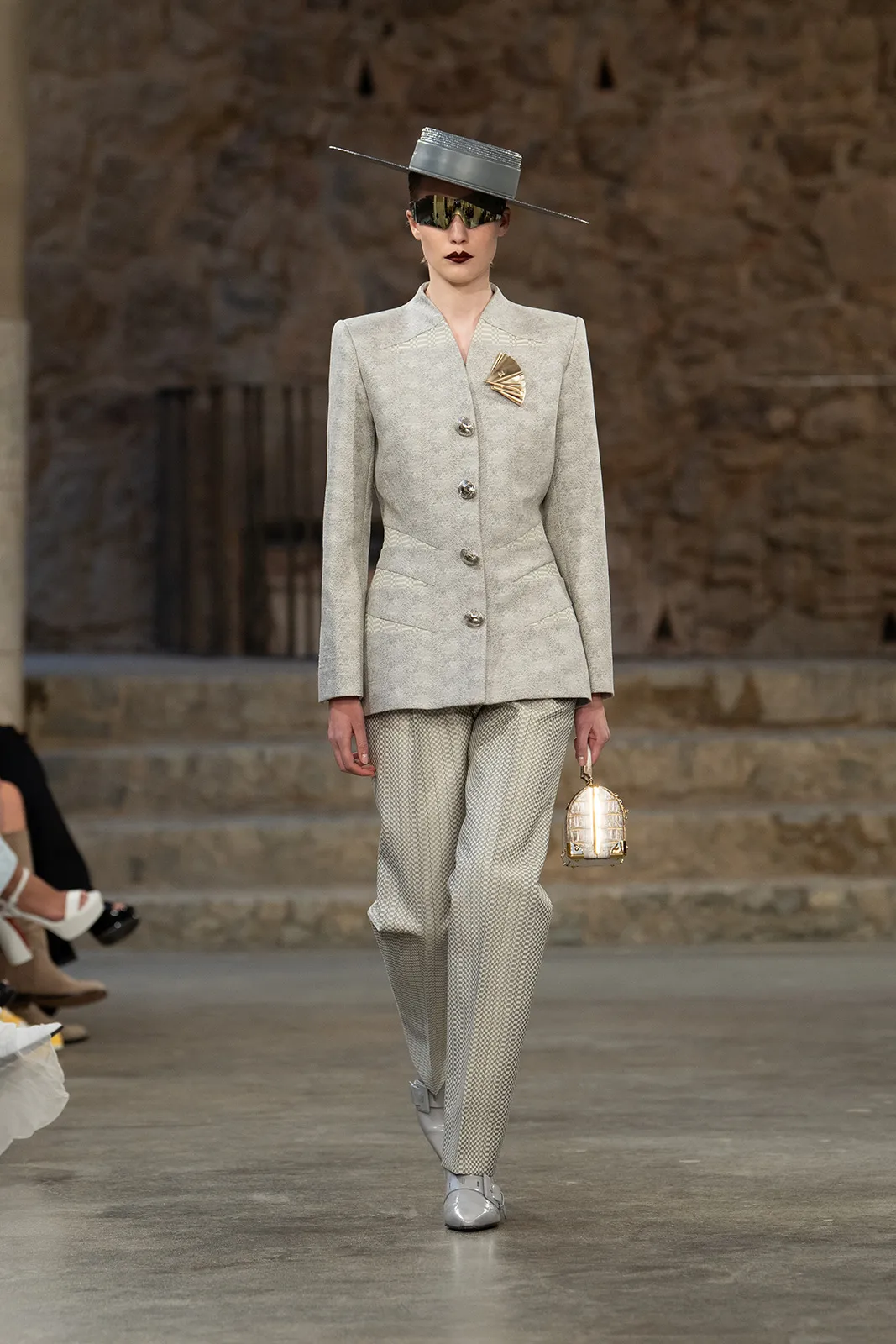 Louis-Vuitton_CR25_4
