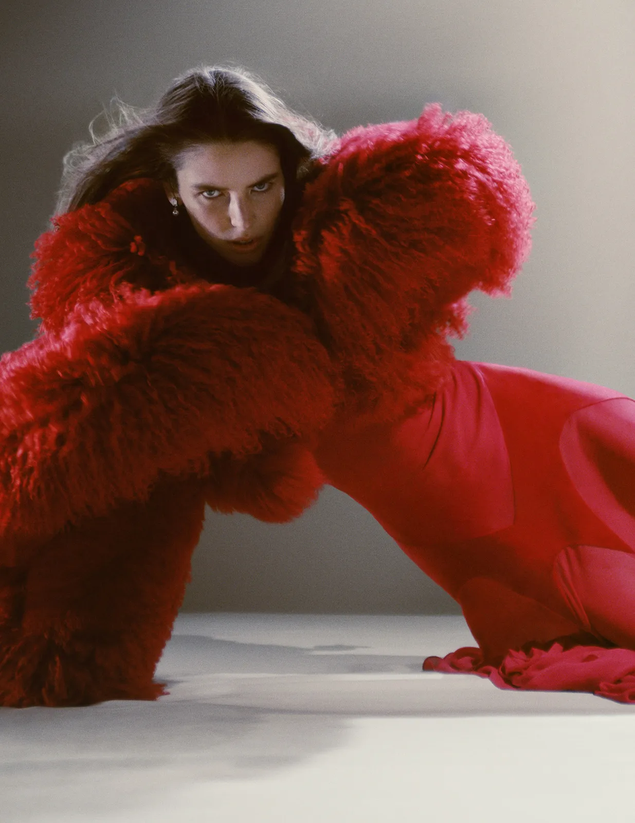 McQueen-Autumn-Winter-2025-Campaign-004-(2)-NO-LOGO
