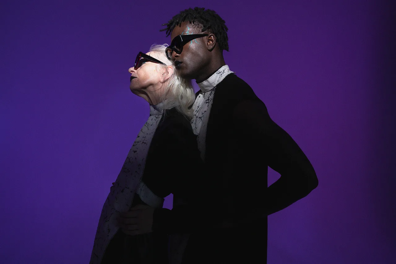 Eva X Reflect Eyewear11324