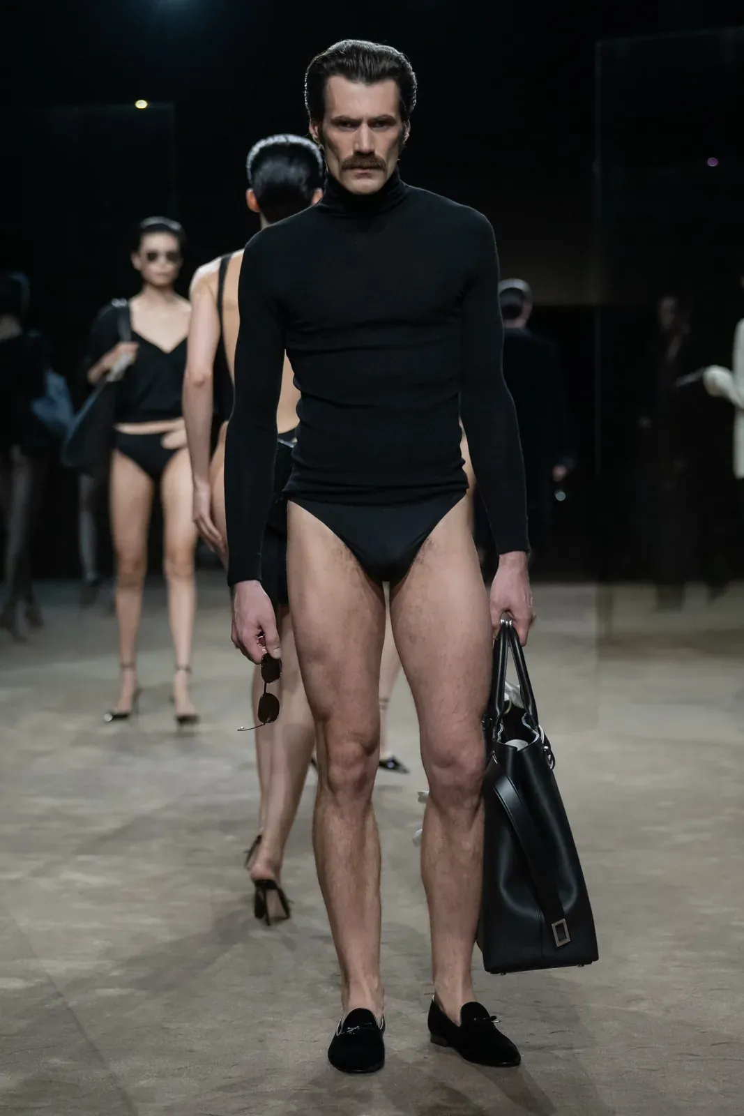 metal-tom-ford-ss27-41