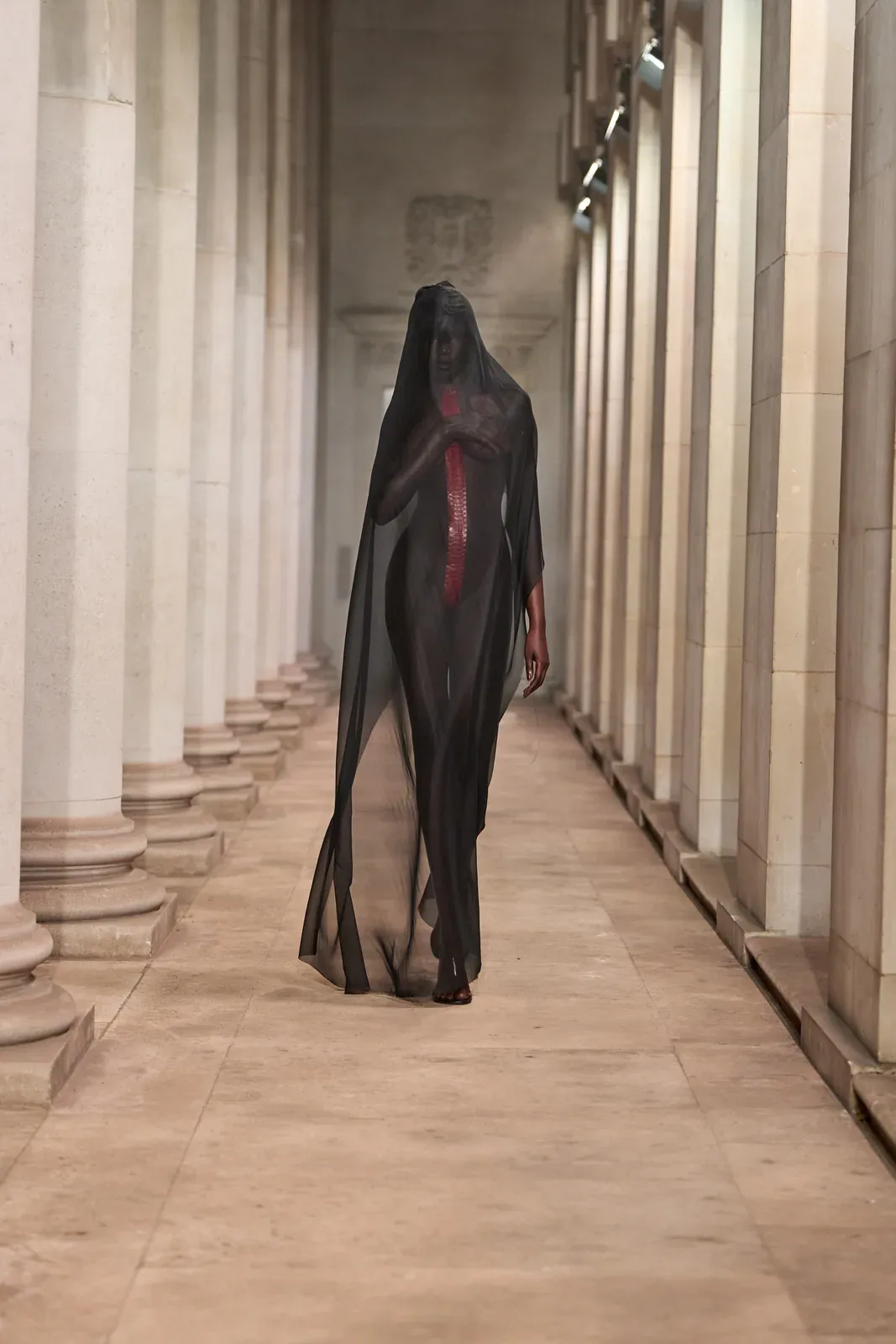 metal-london-fashion-week-ss27-mowalola-11