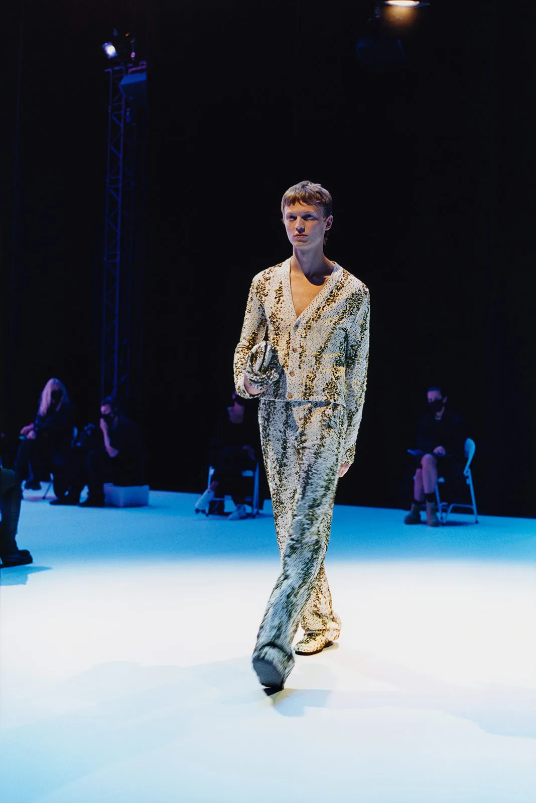 Bottega Veneta Salon 01   Look 19