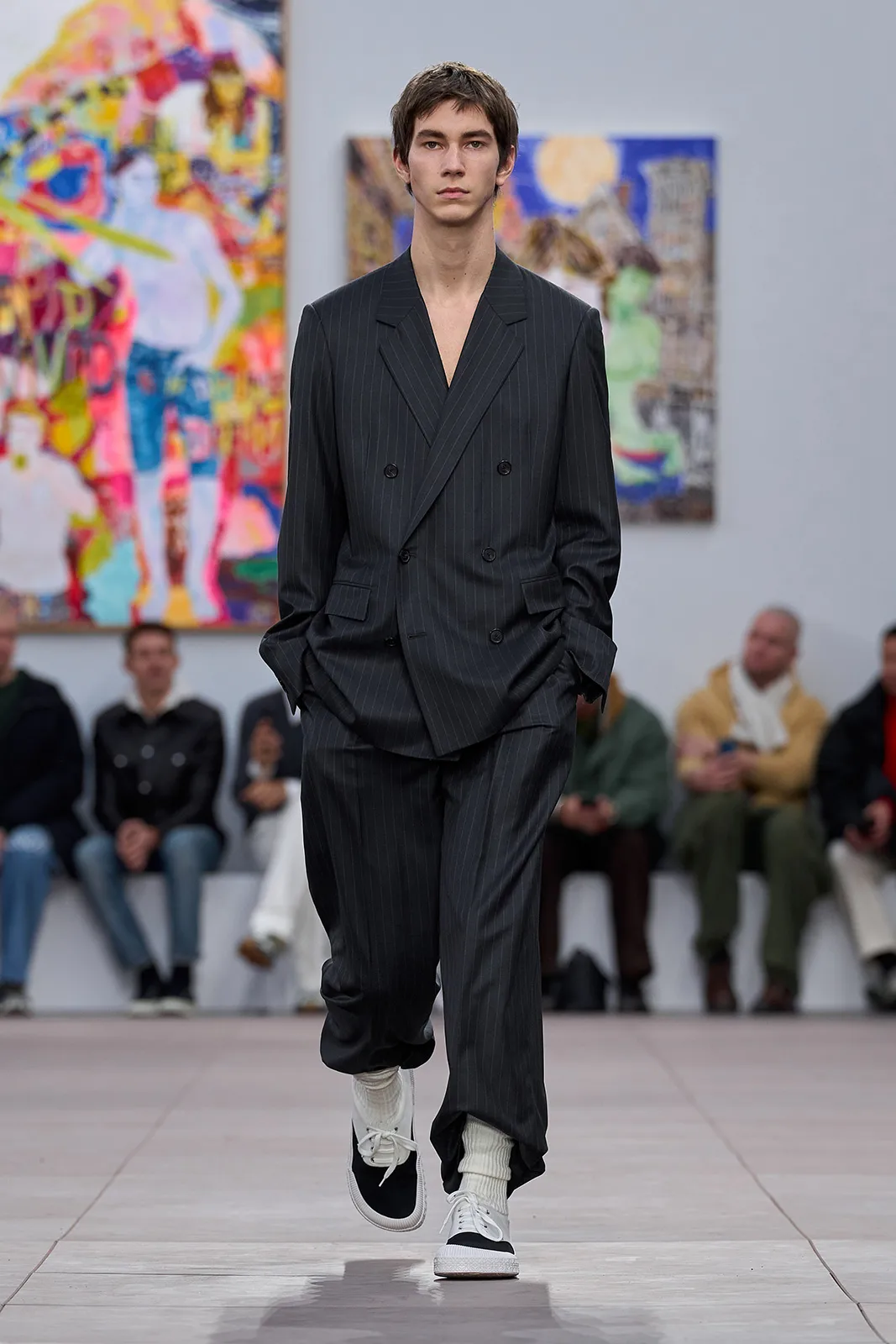LOEWE_FW24_MW_SHOW_9