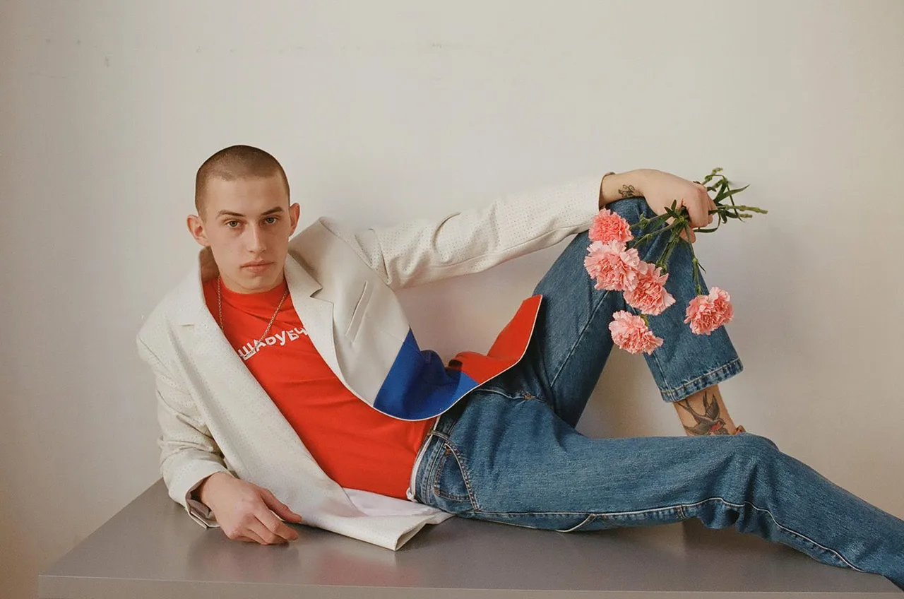 Sasha Mademuaselle Metalmagazine 19