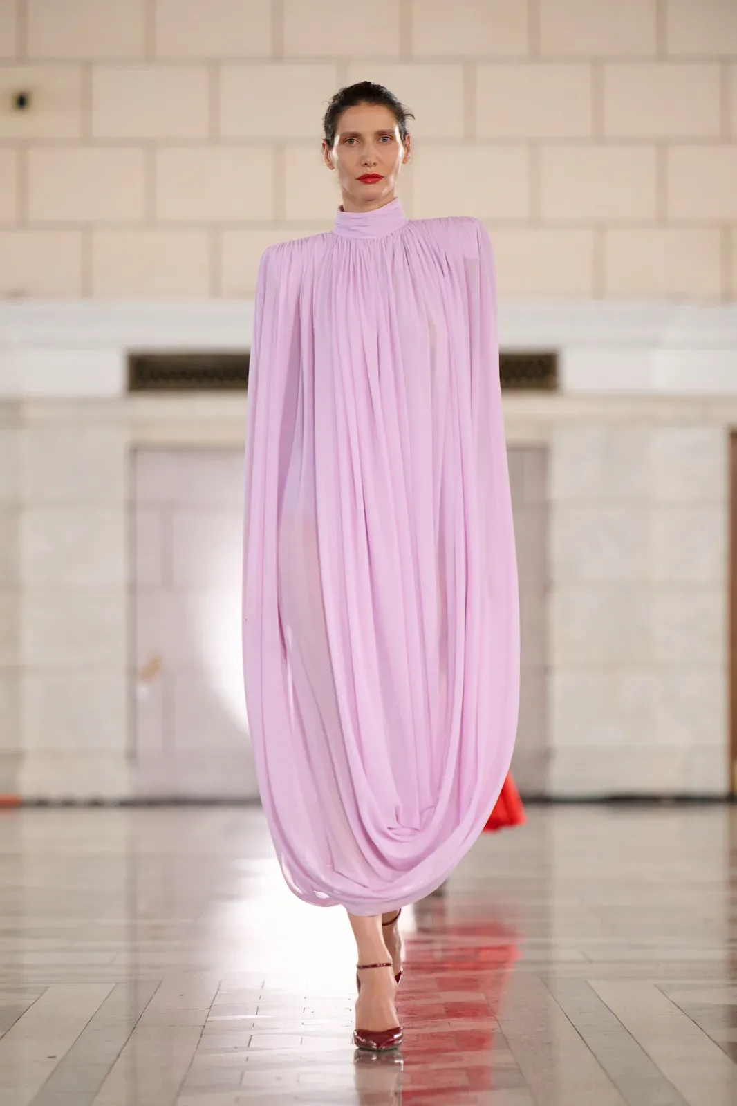 metal-ukrainian-fashion-week-ss27-08.webp