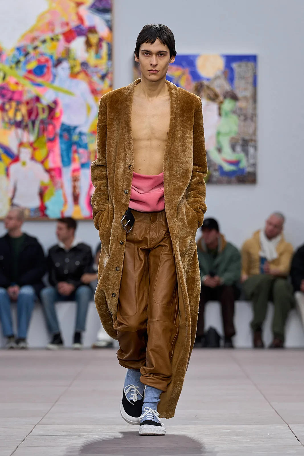 LOEWE_FW24_MW_SHOW_18