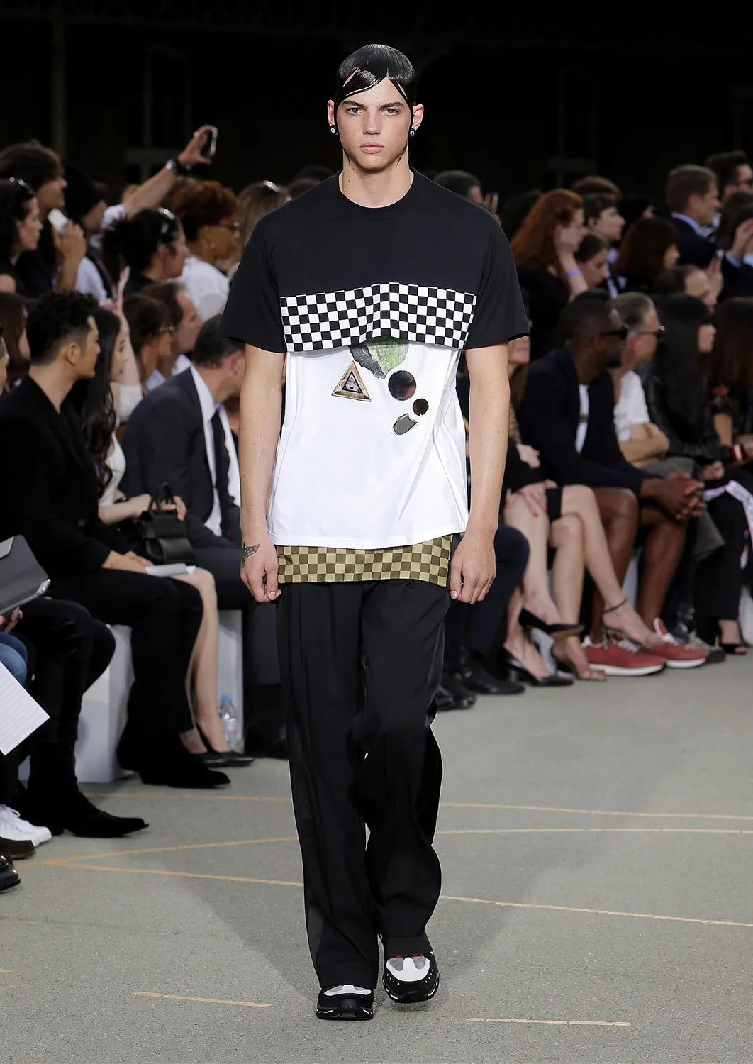 Givenchy S S17 Metalmagazine 21