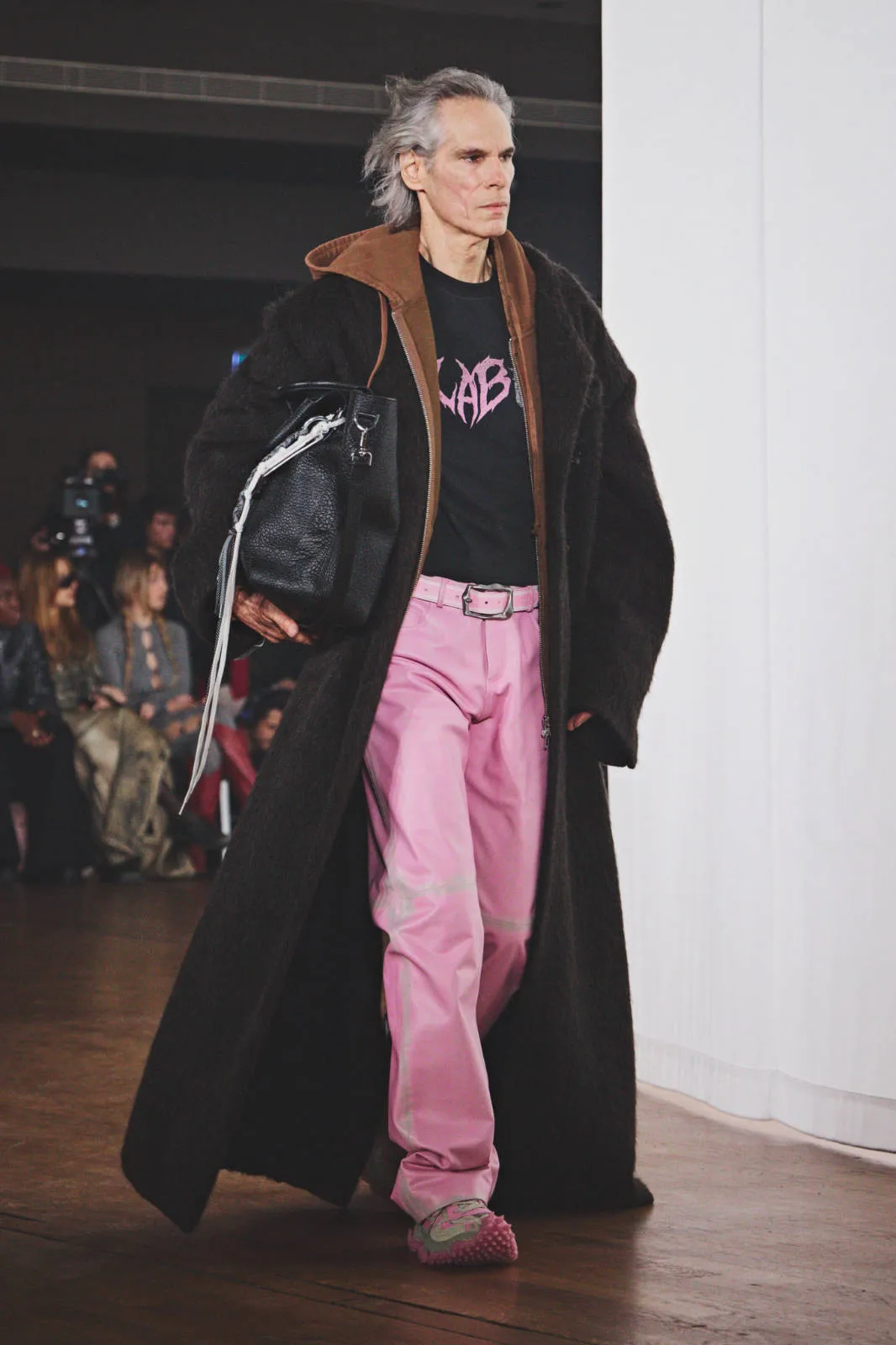 Camperlab_fw26_runway_press_look_12