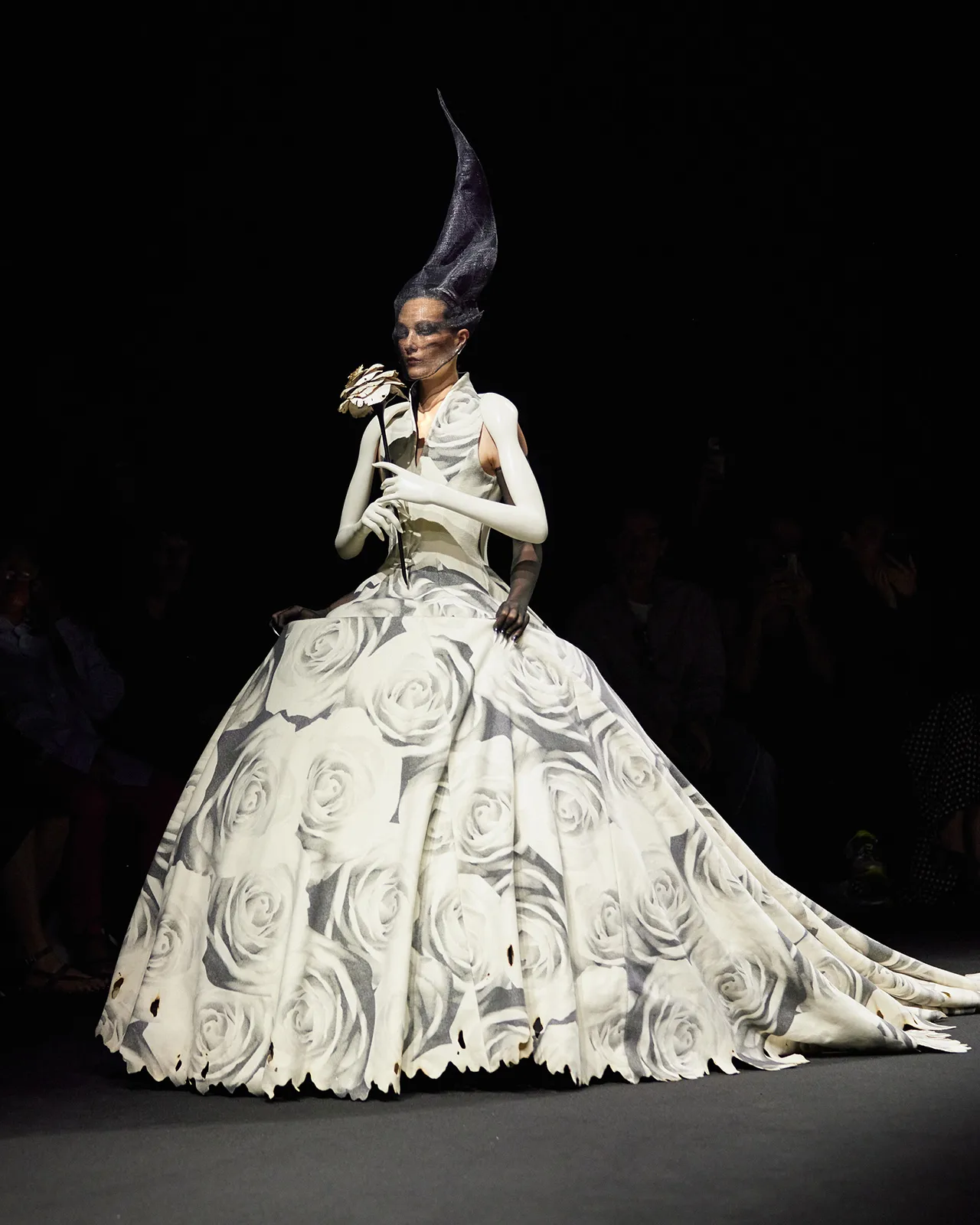 Robert_Wun_Fall-Winter_2025_Couture_20