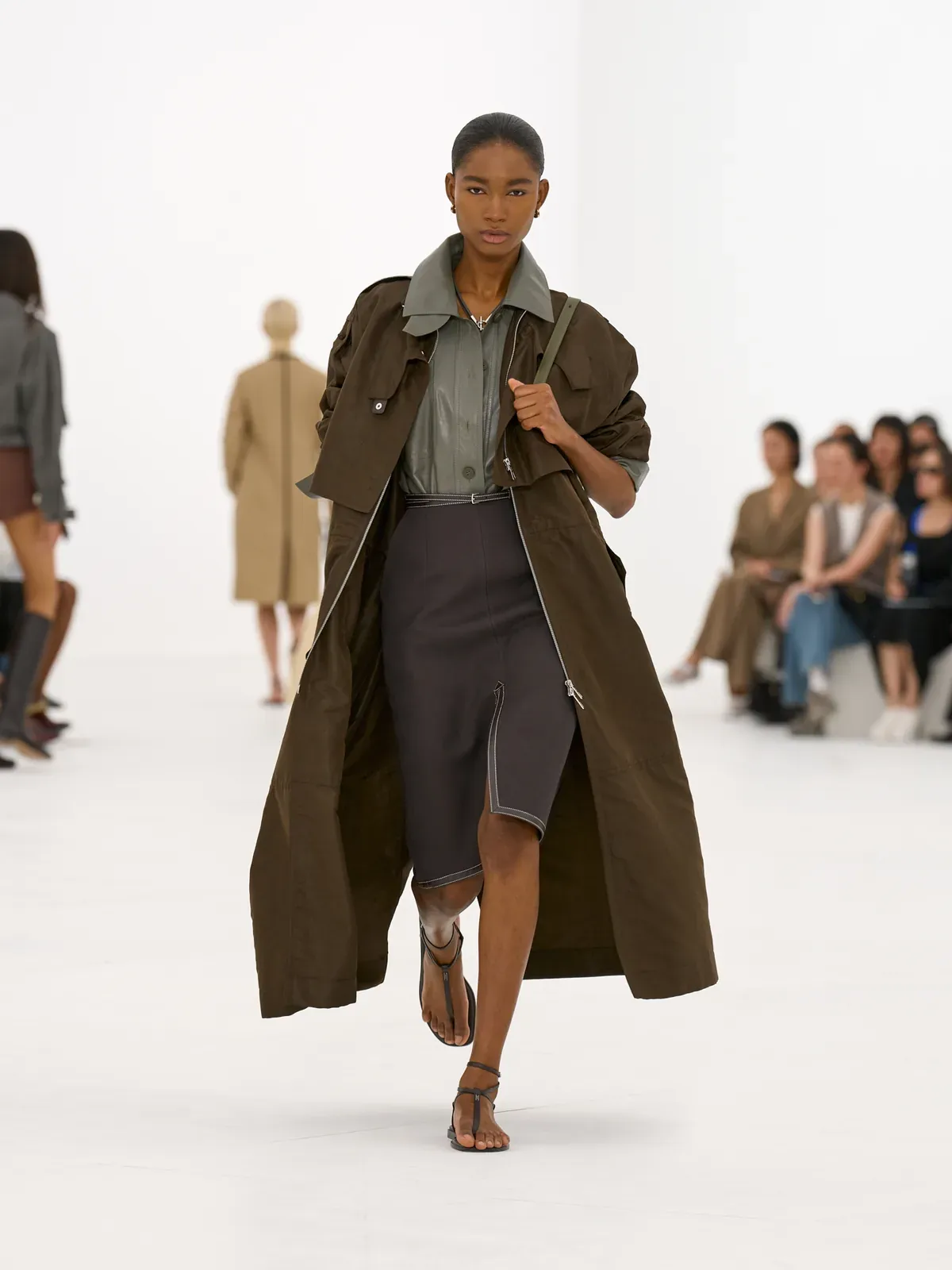 metal-hermes-ss27-18