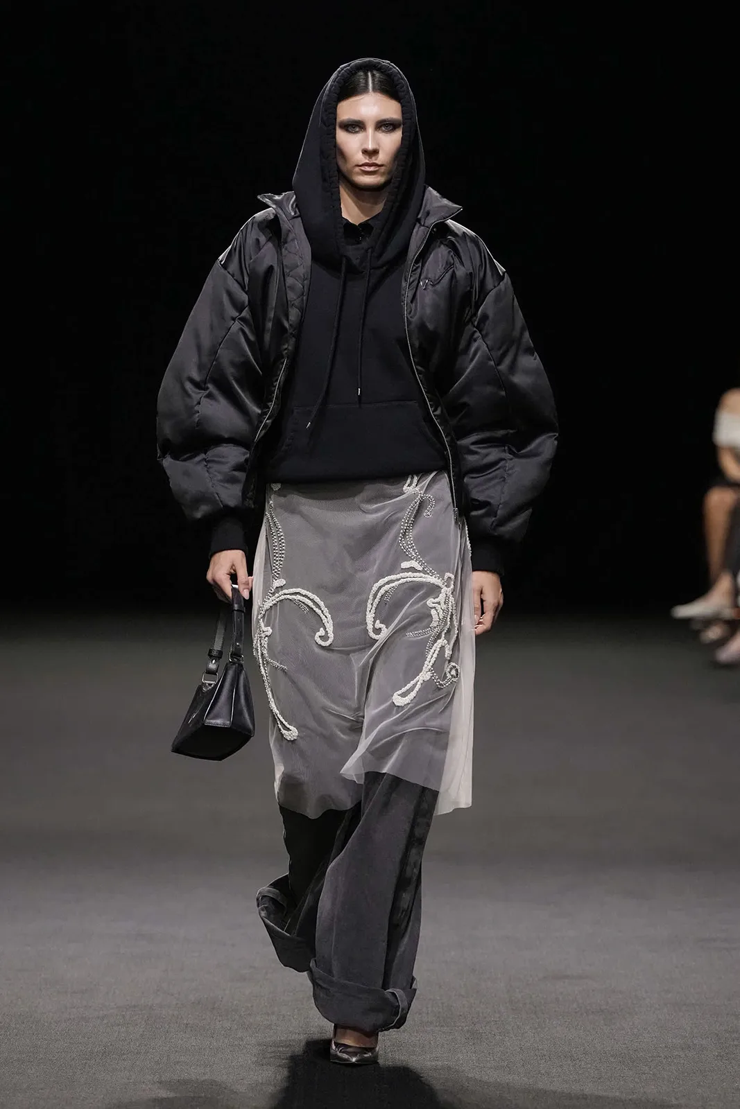 WEINSANTO_DUBAI-FASHION-WEEK_AW25-26_009-(1)