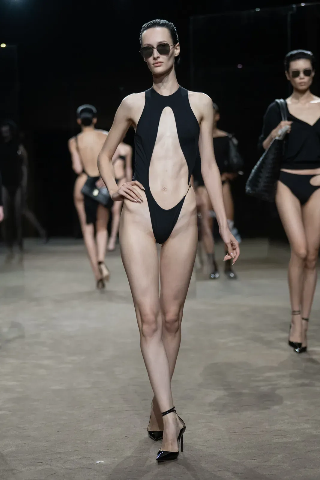 metal-tom-ford-ss27-42