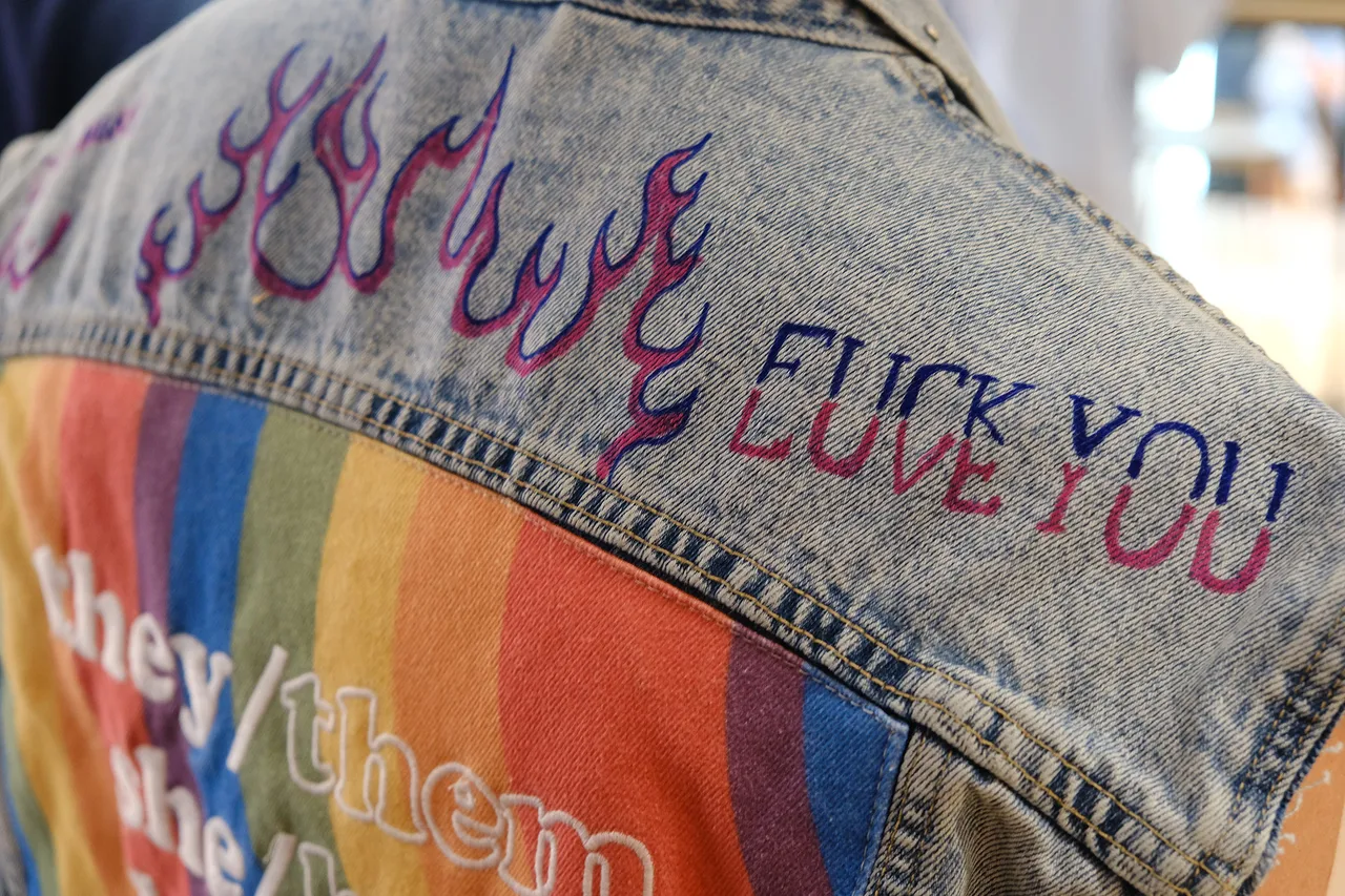 Levis Pride Metalmagazine 38