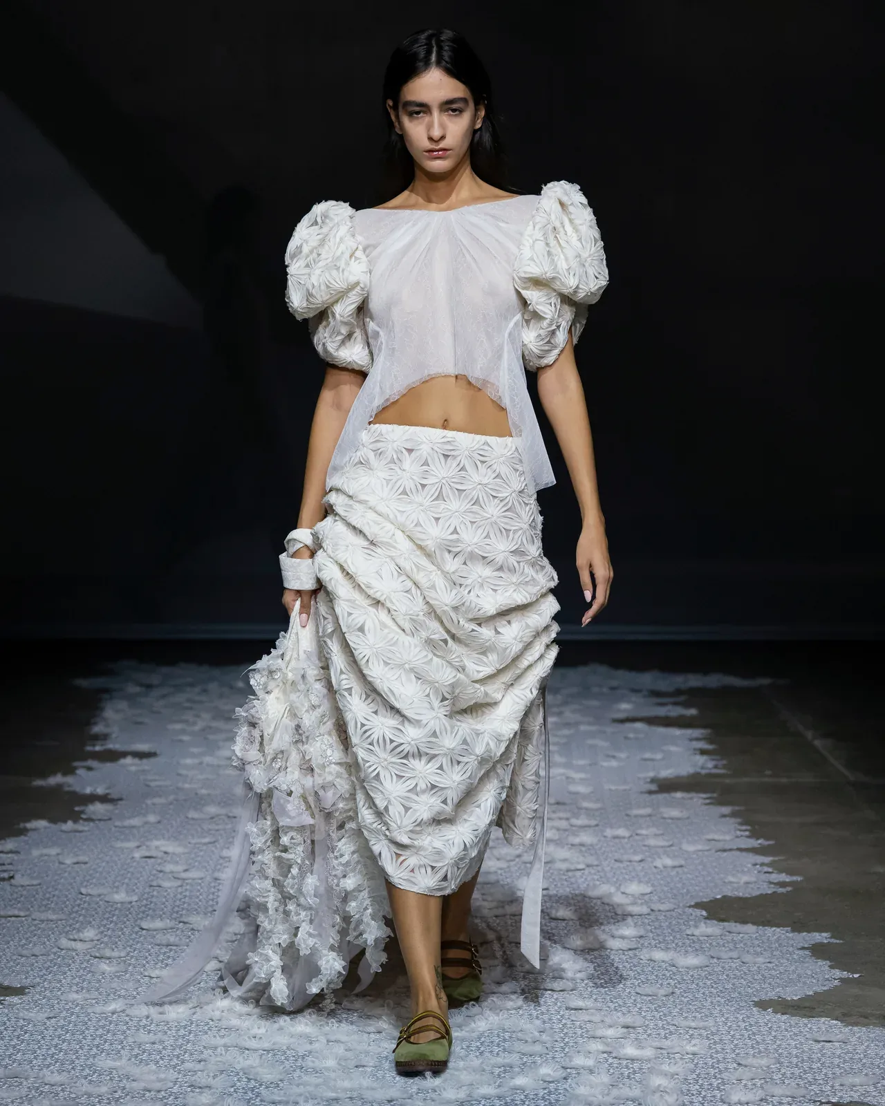 metal-london-fashion-week-ss27-pauline-dujancourt-09