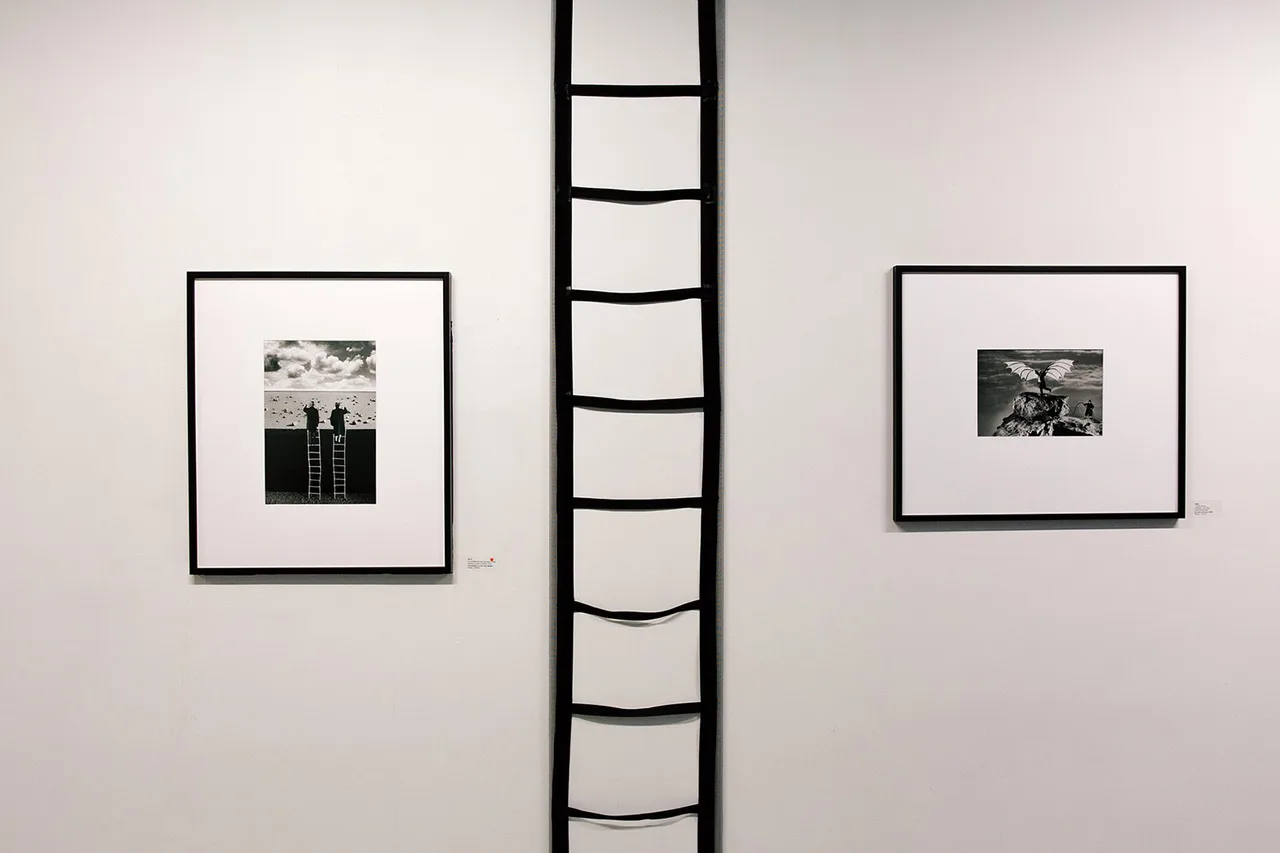 Gilbert Garcin Exhibition Metalmagazine 3