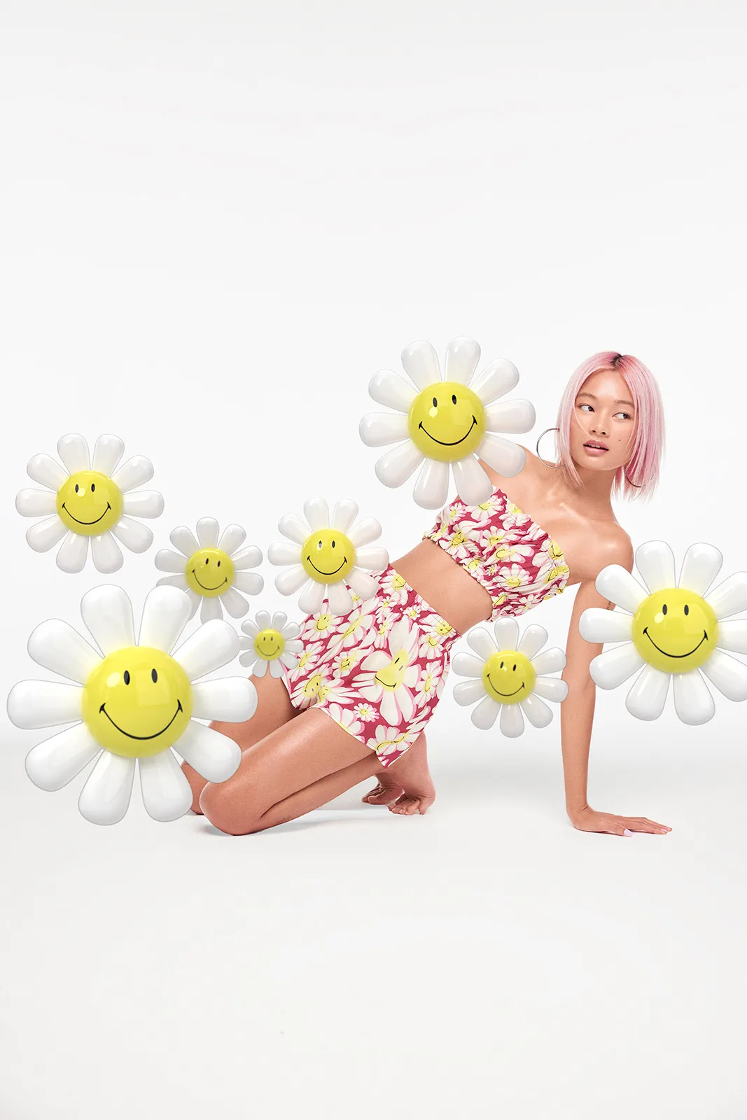 Bershka Teams up With Smiley 17