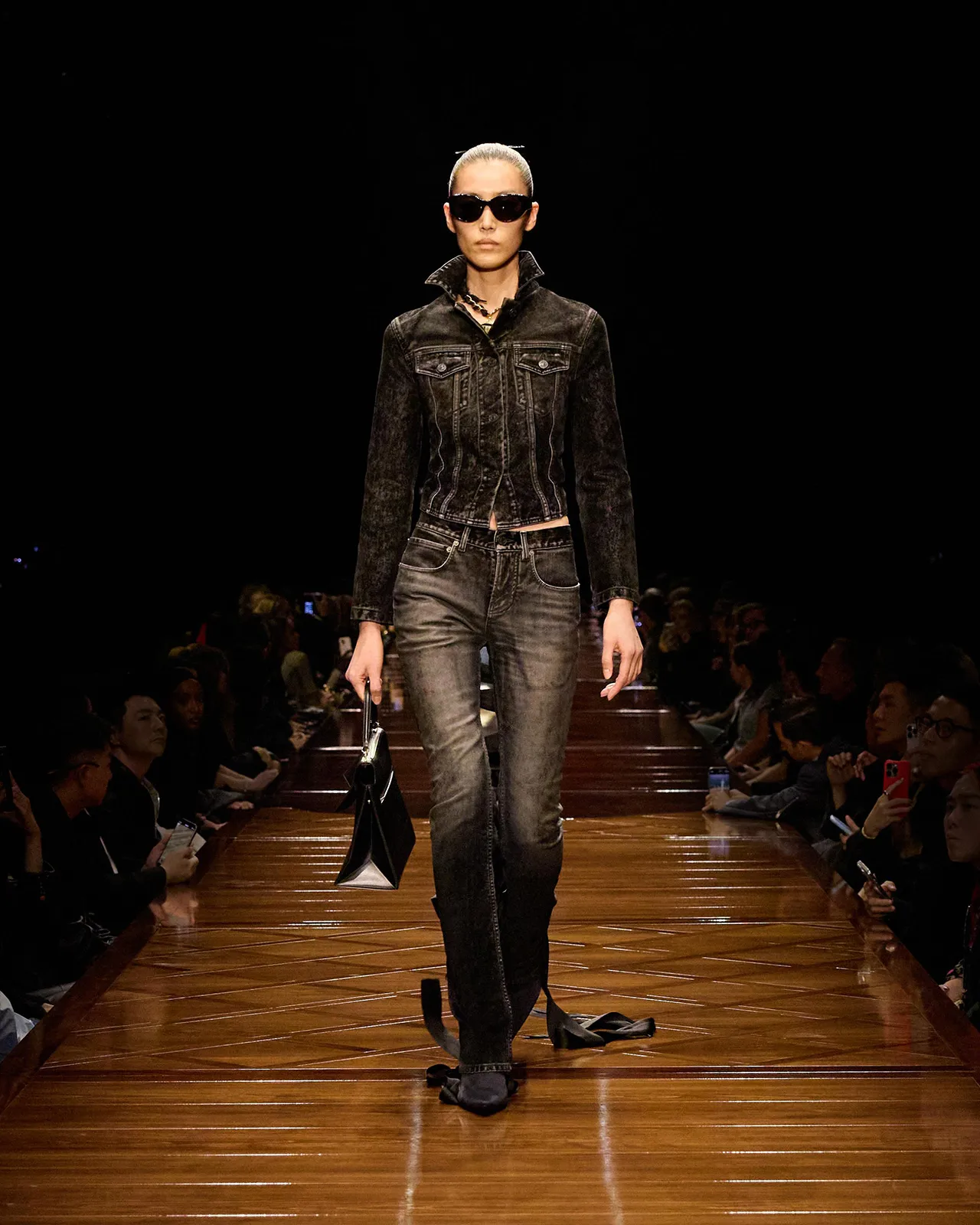 BALENCIAGA-SUMMER-25-LOOK-15_LIU-WEN