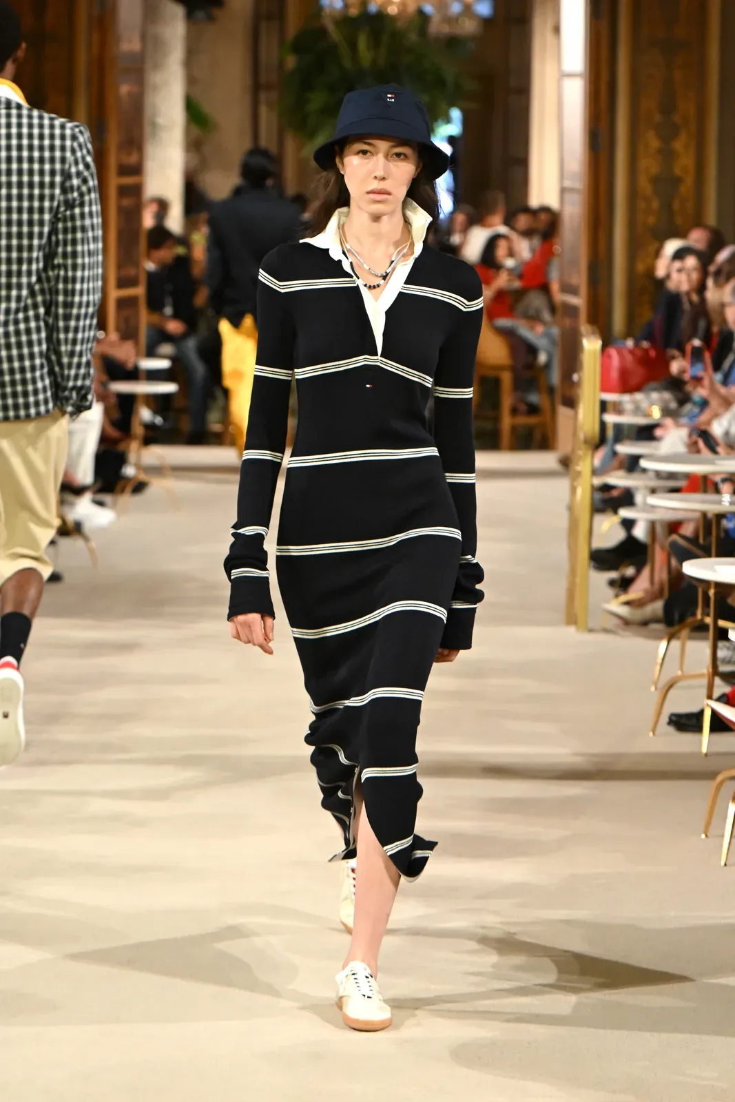 metal-tommy-hilfiger-spring-2027-12