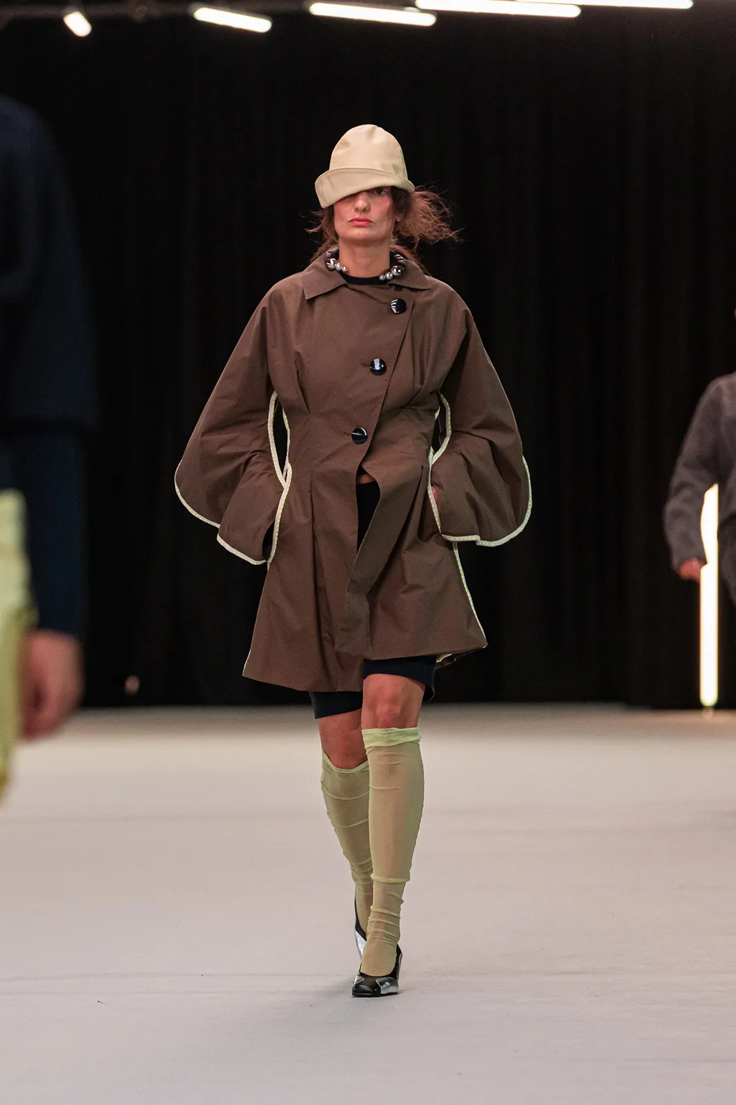 2025_DM_DEFILE-Catwalk_coll-JulieJachertz_3