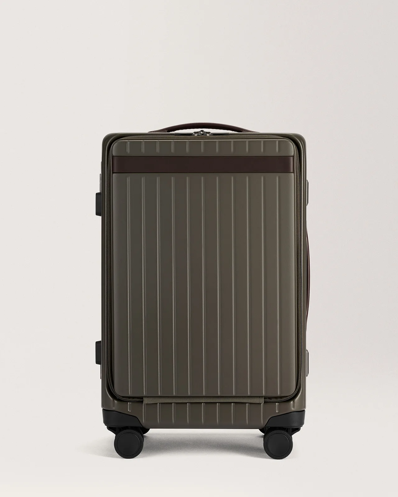 Carl-Friedrik-Carry-On-X-olive-chocolate-1.jpg