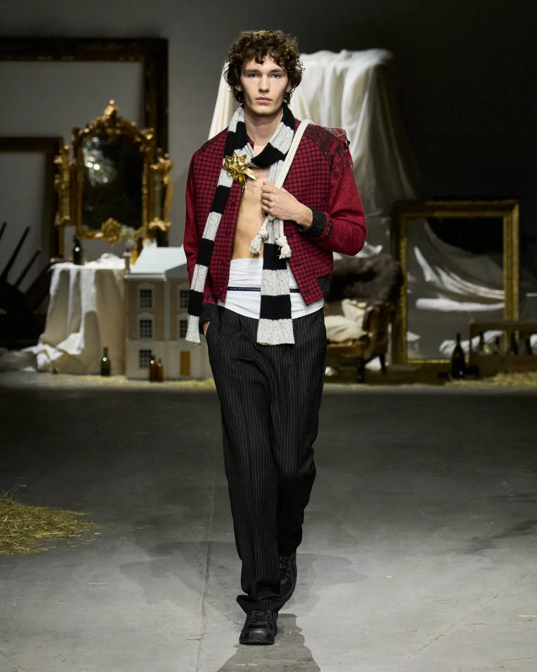 Oscar Oyuang F26 Look 01