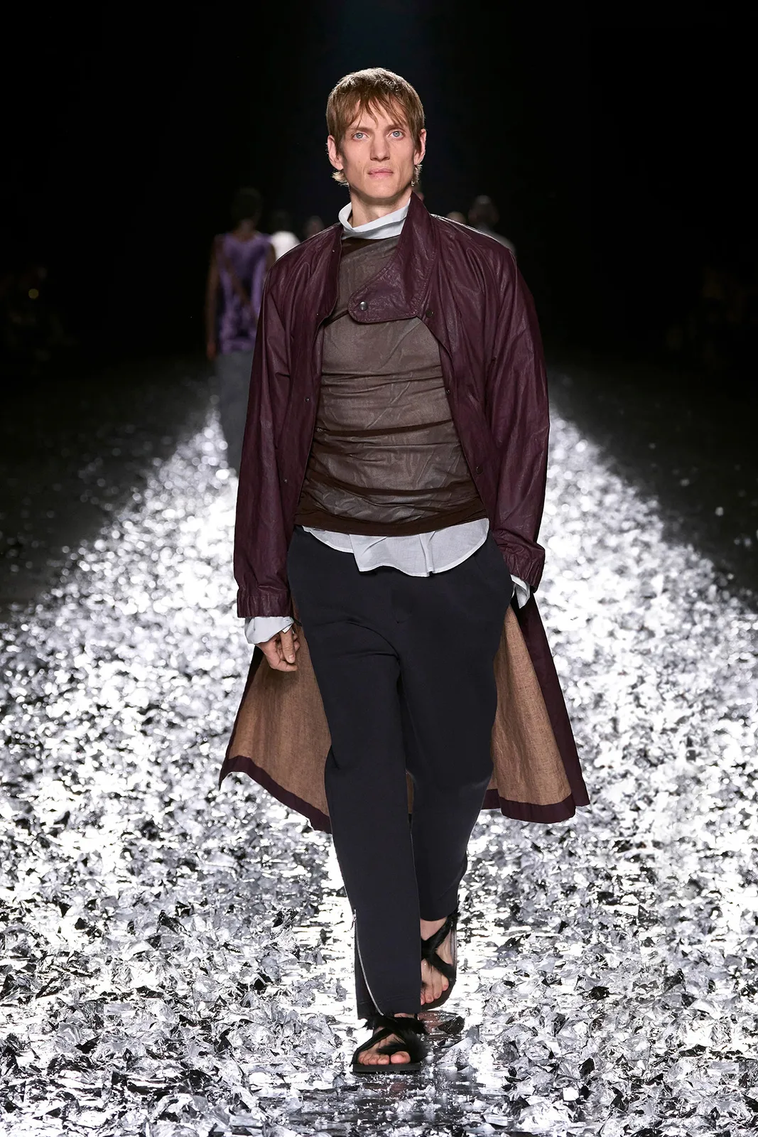 DRIES_VAN_NOTEN_SS25_2732X4098_LOOKS_33