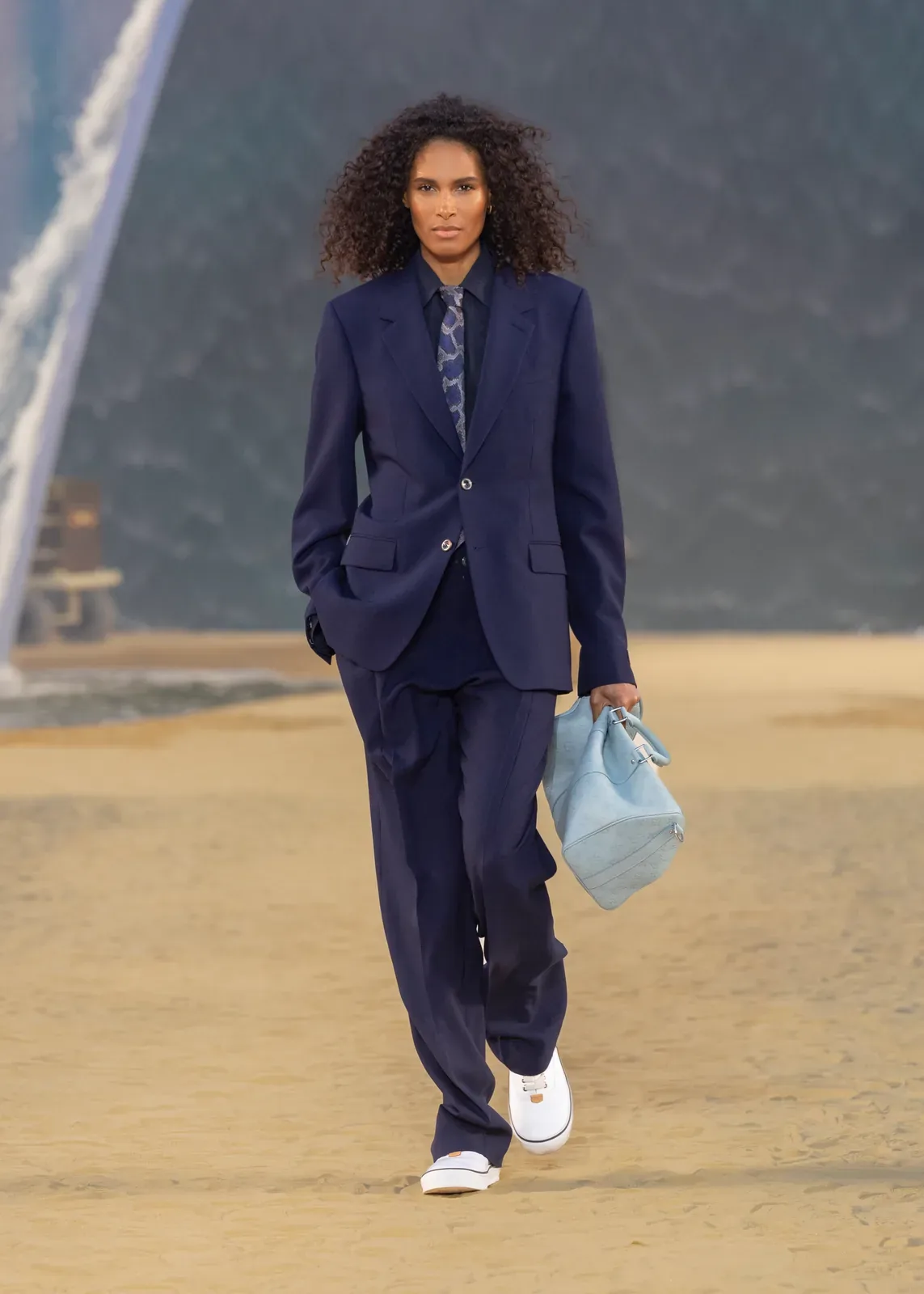 metal-louis-vuitton-men-ss27-02