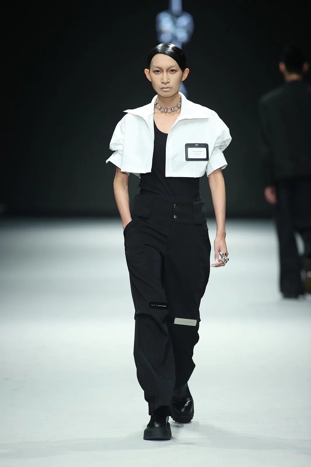 A W23 Zeit X Chow Des Homm E6
