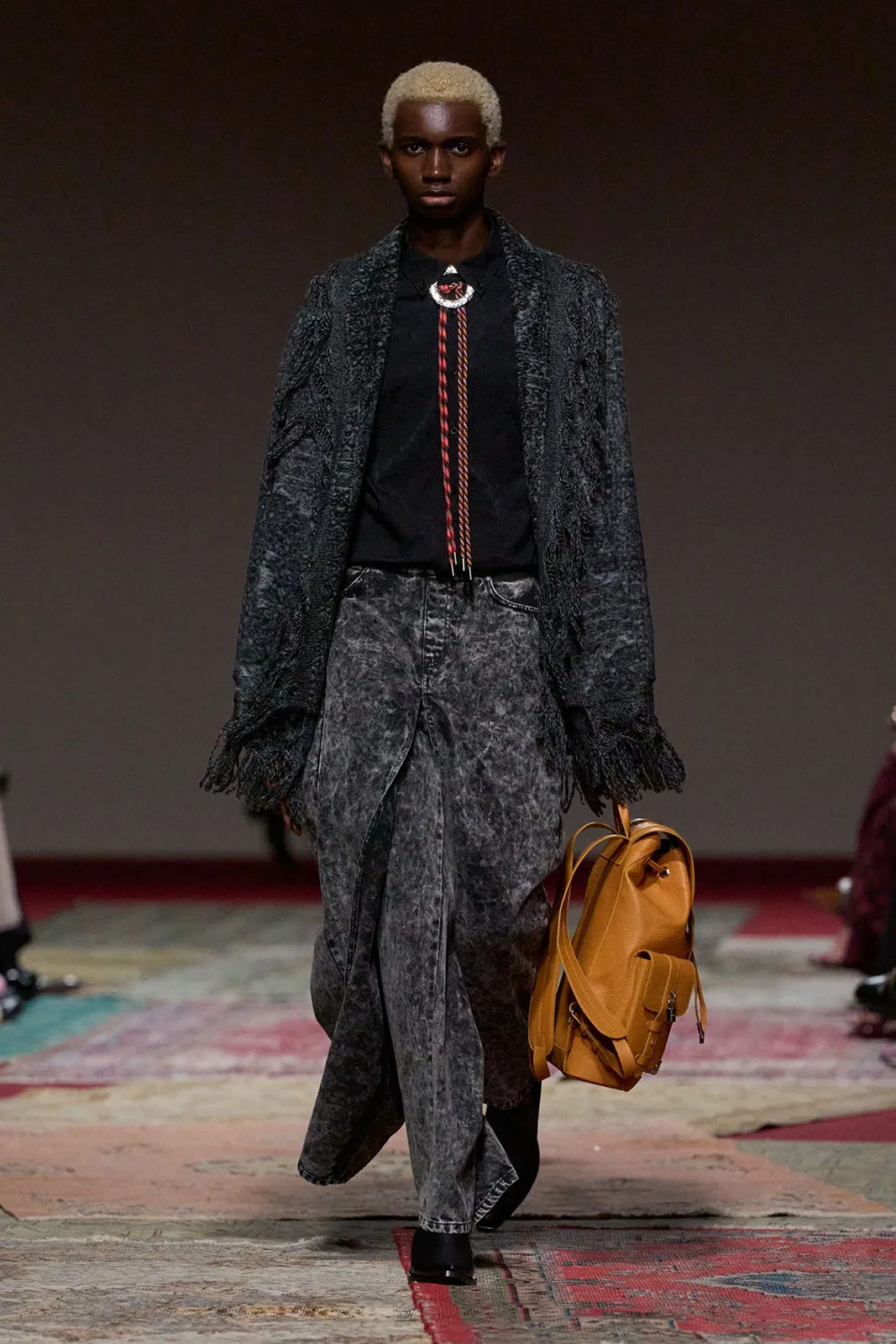 LES-BENJAMINS_DUBAI-FASHION-WEEK_AW25-26_046