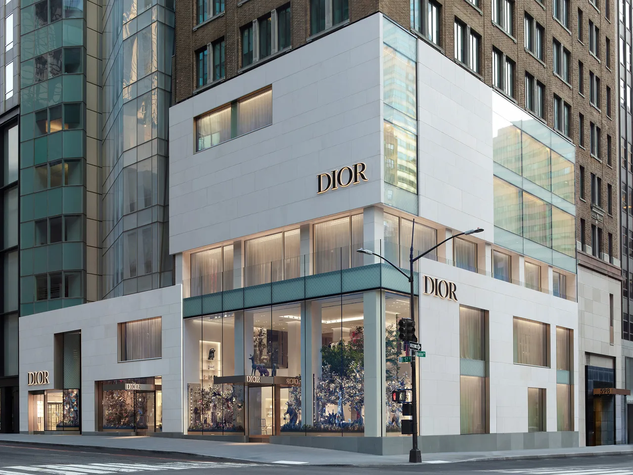 HOUSE-OF-DIOR-NY---EMPTY-SPACES--JONATHAN-TAYLOR-1