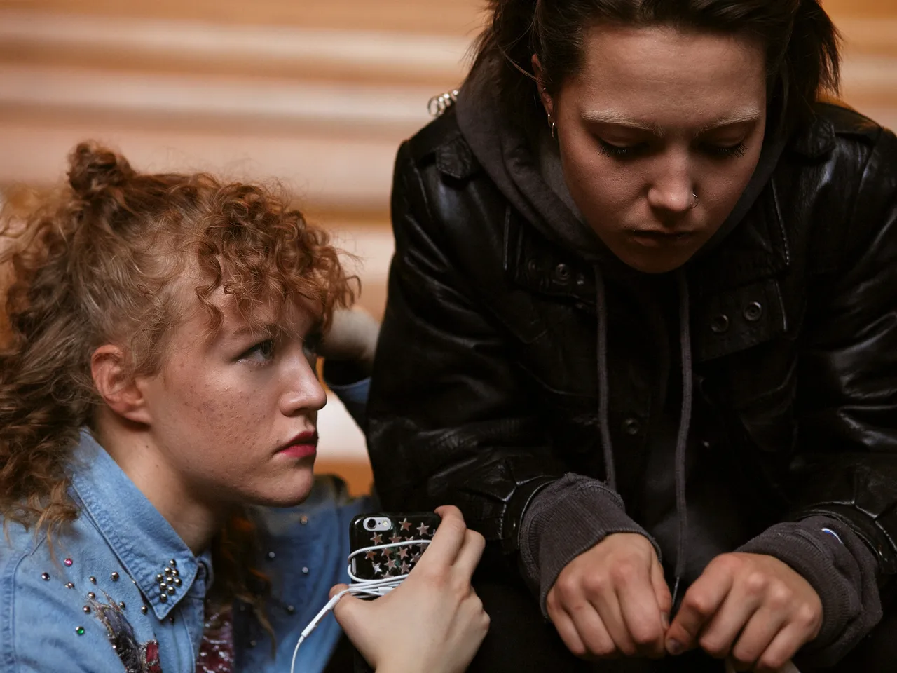 05 Girl Picture Film Still