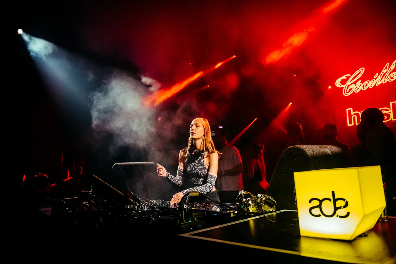 231022_Melkweg_HushxCecileRecords_LindeDorenbos-1632