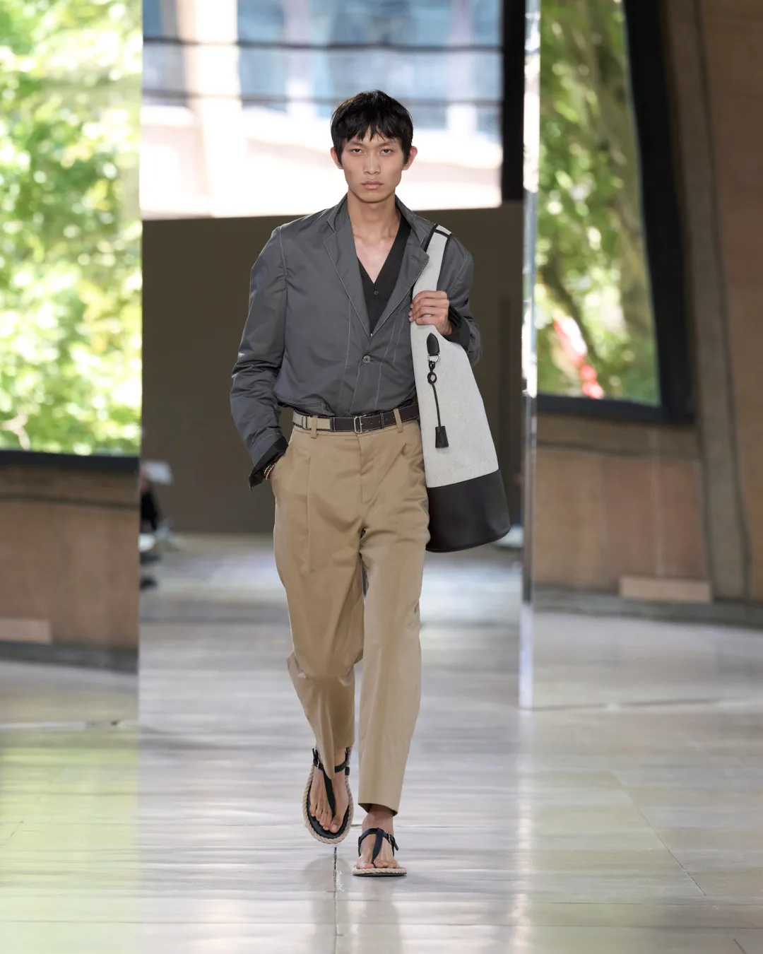 HERMES_MRTW_SHOW_SS26_RUNWAY_9