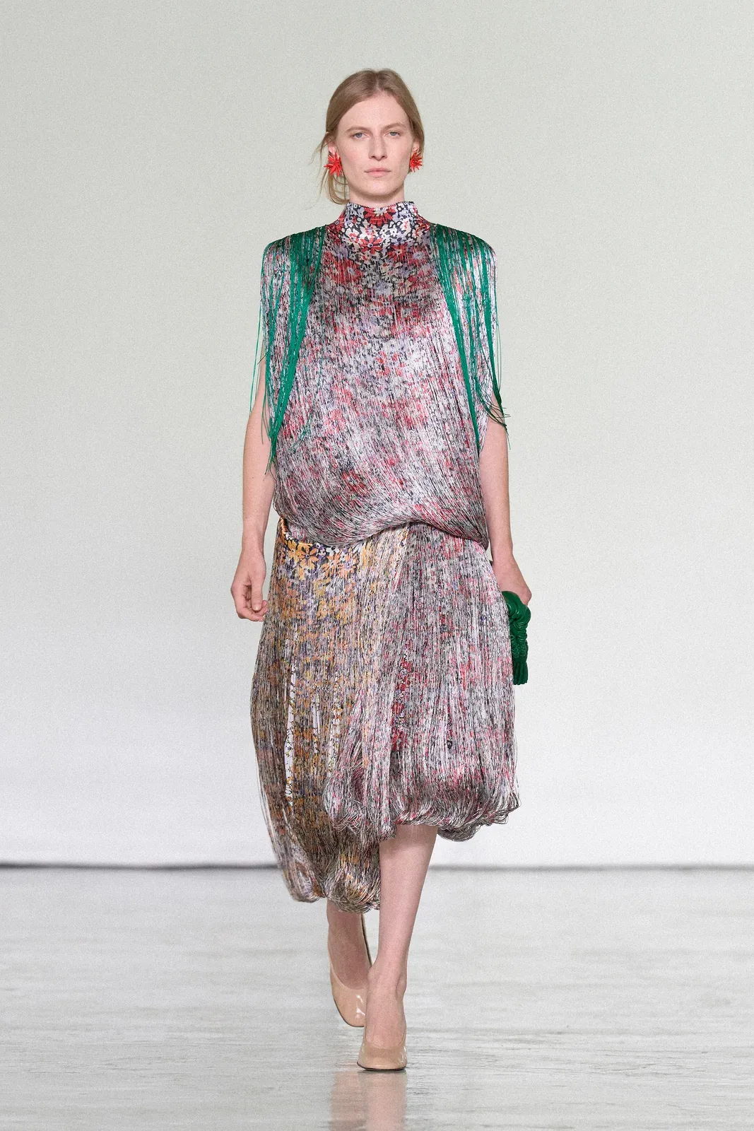 metal-bottega-veneta-ss-2027-14.webp