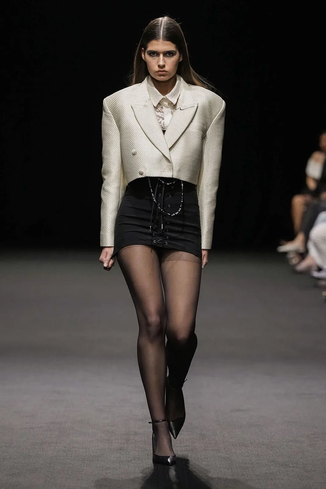 WEINSANTO_DUBAI-FASHION-WEEK_AW25-26_014