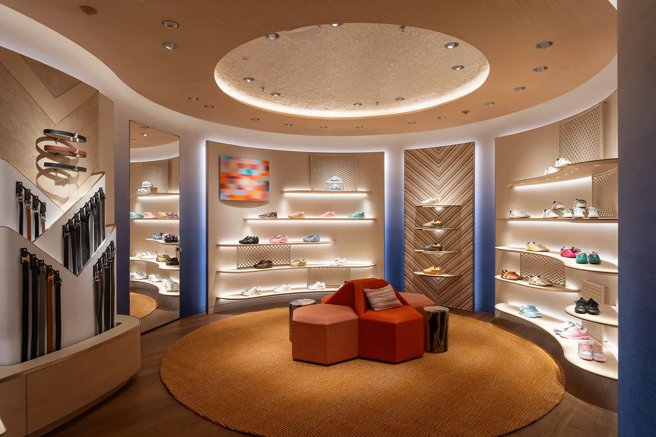 Louis-Vuitton-Introduces-The-Louis_6